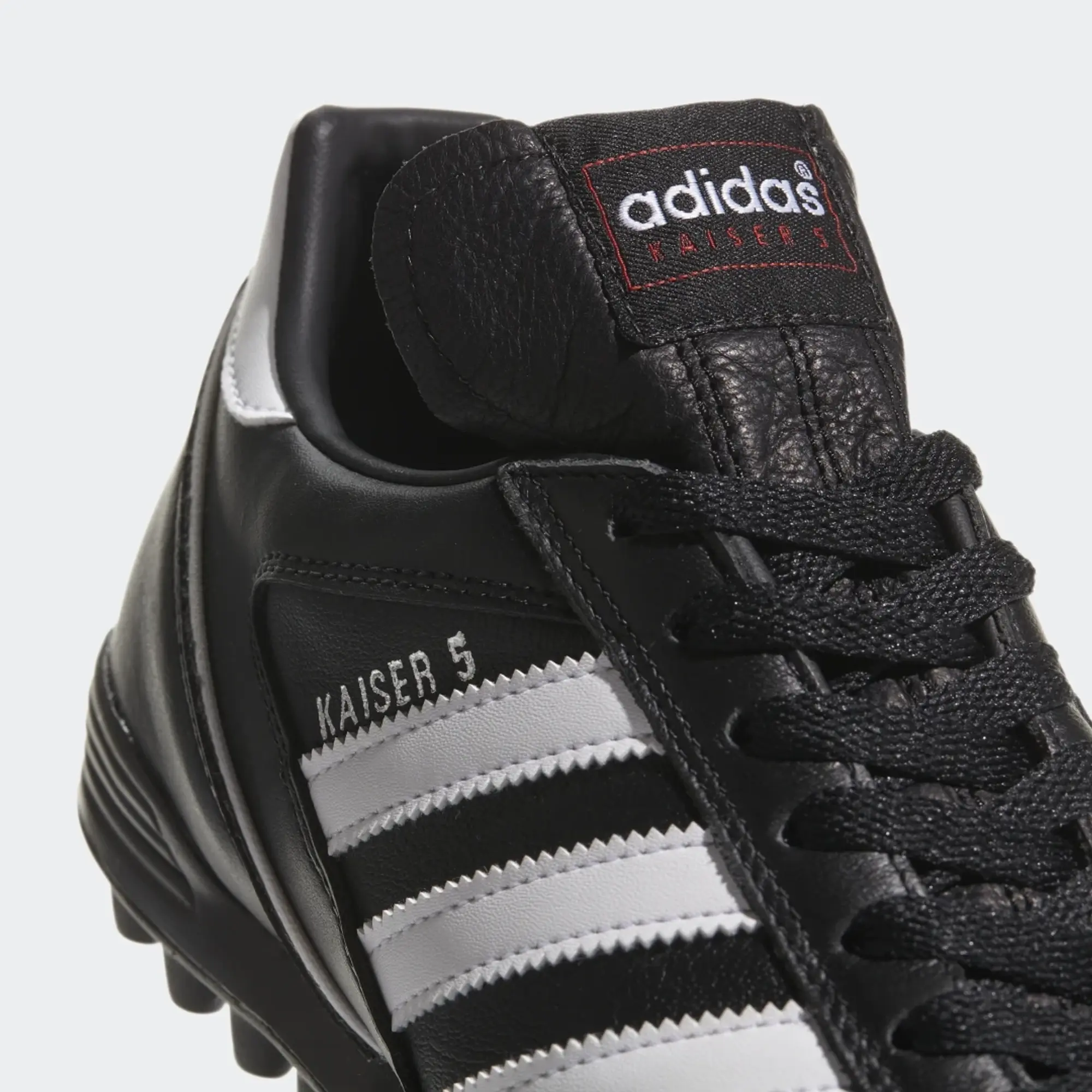 adidas Kaiser 5 Team Boots - Black / Footwear White / None