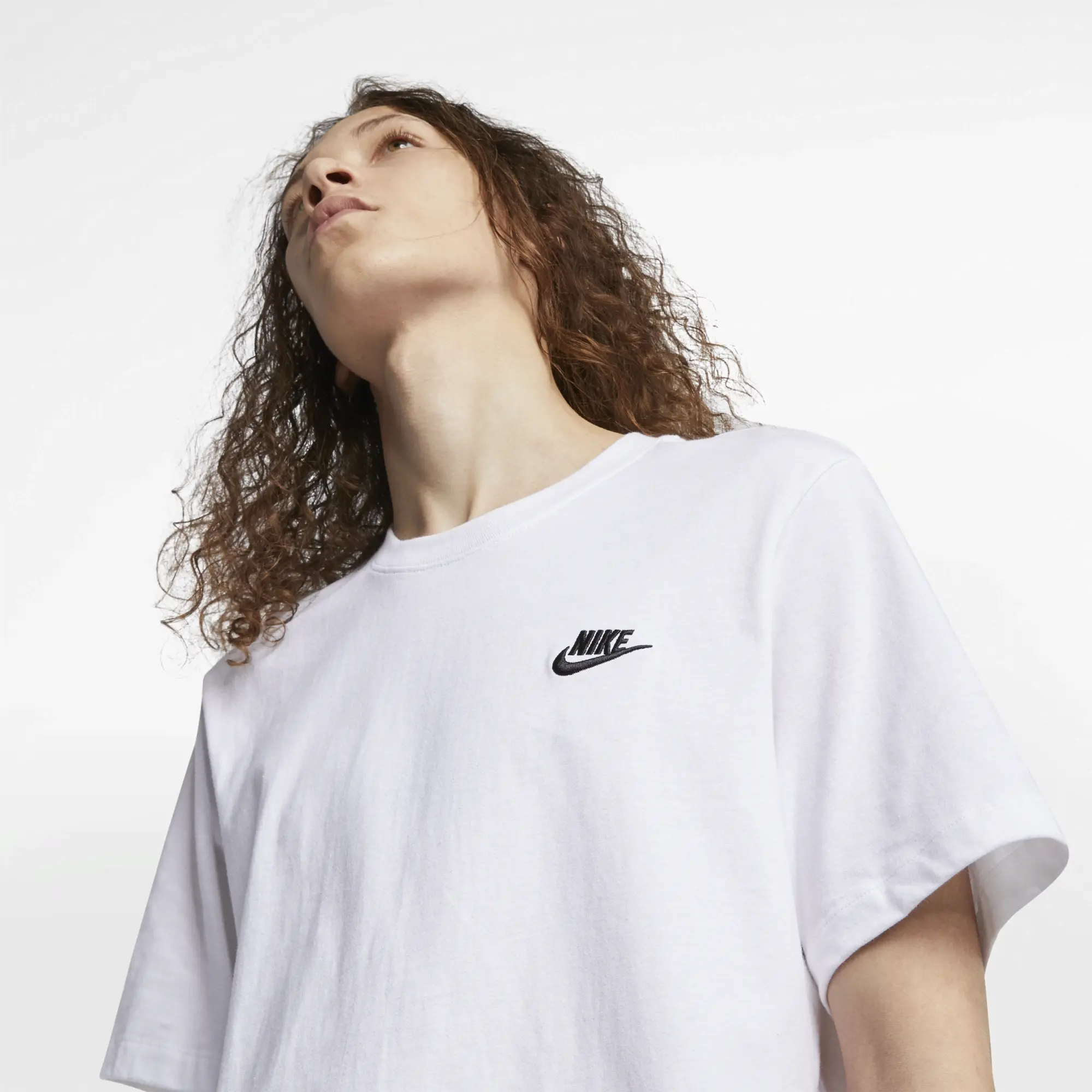Nike Sportswear Club T-Shirt - White/Black, White/Black