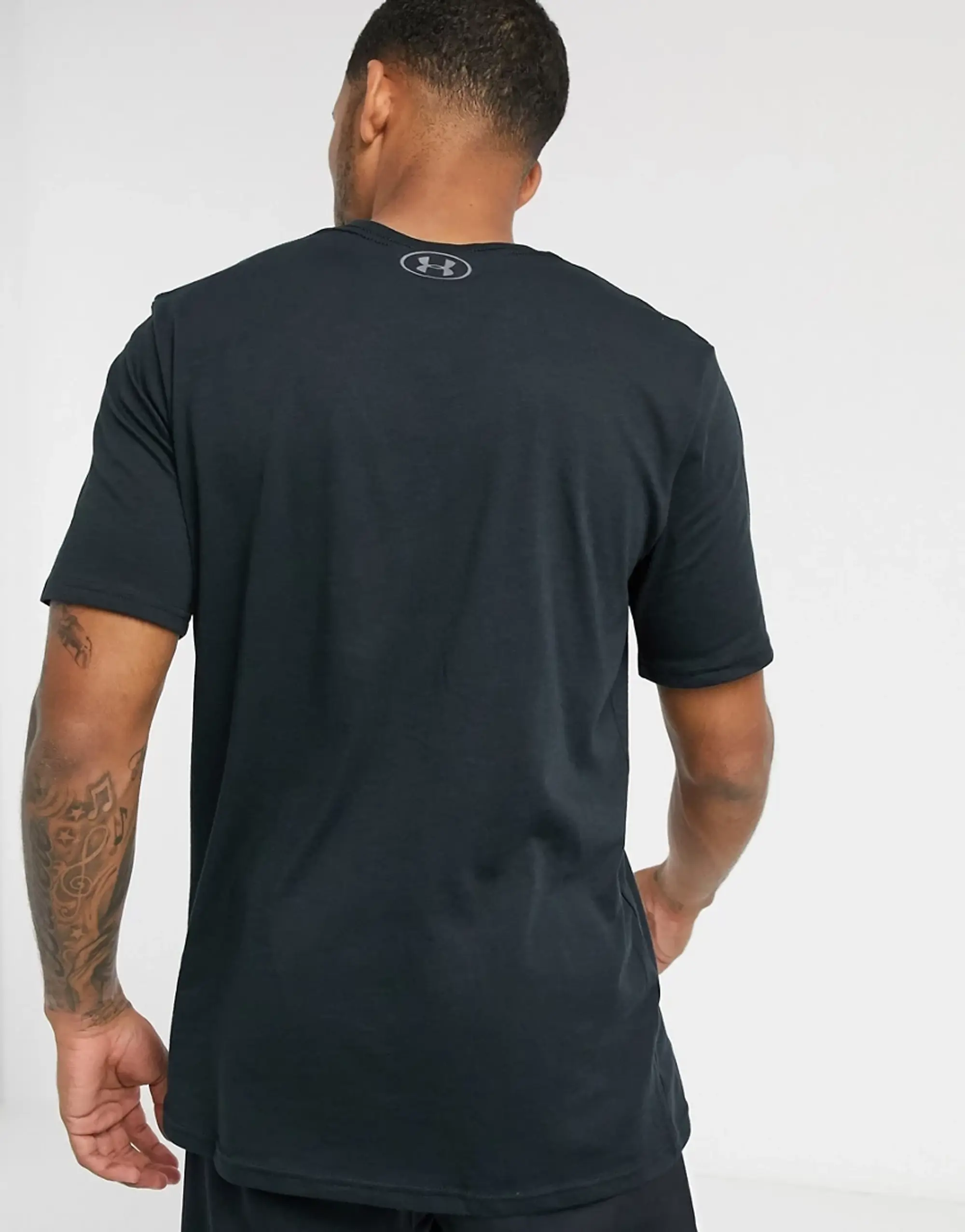UNDER ARMOUR Training Sportstyle Logo Short Sleeve T-Shirt - Black/White, Black/White