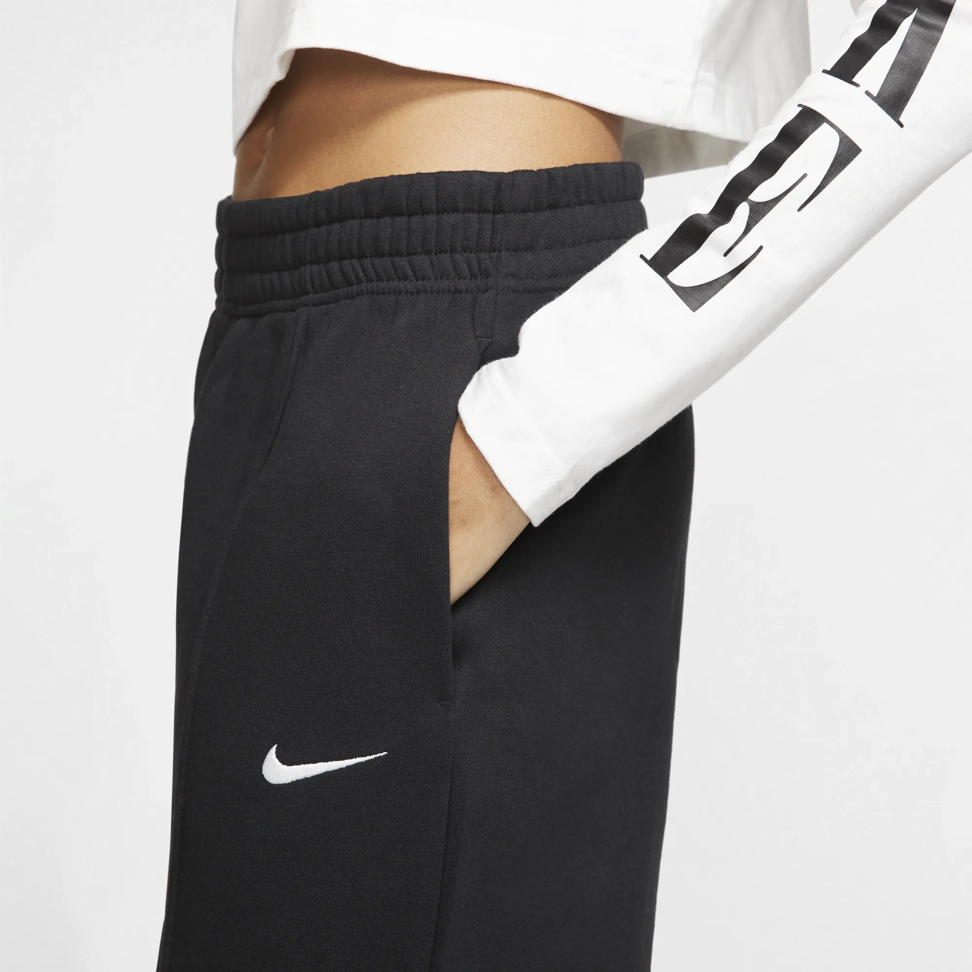 Green Nike NRG Premium Essentials Fleece Pants | air max 97 ultra sequoia |  Arvind?