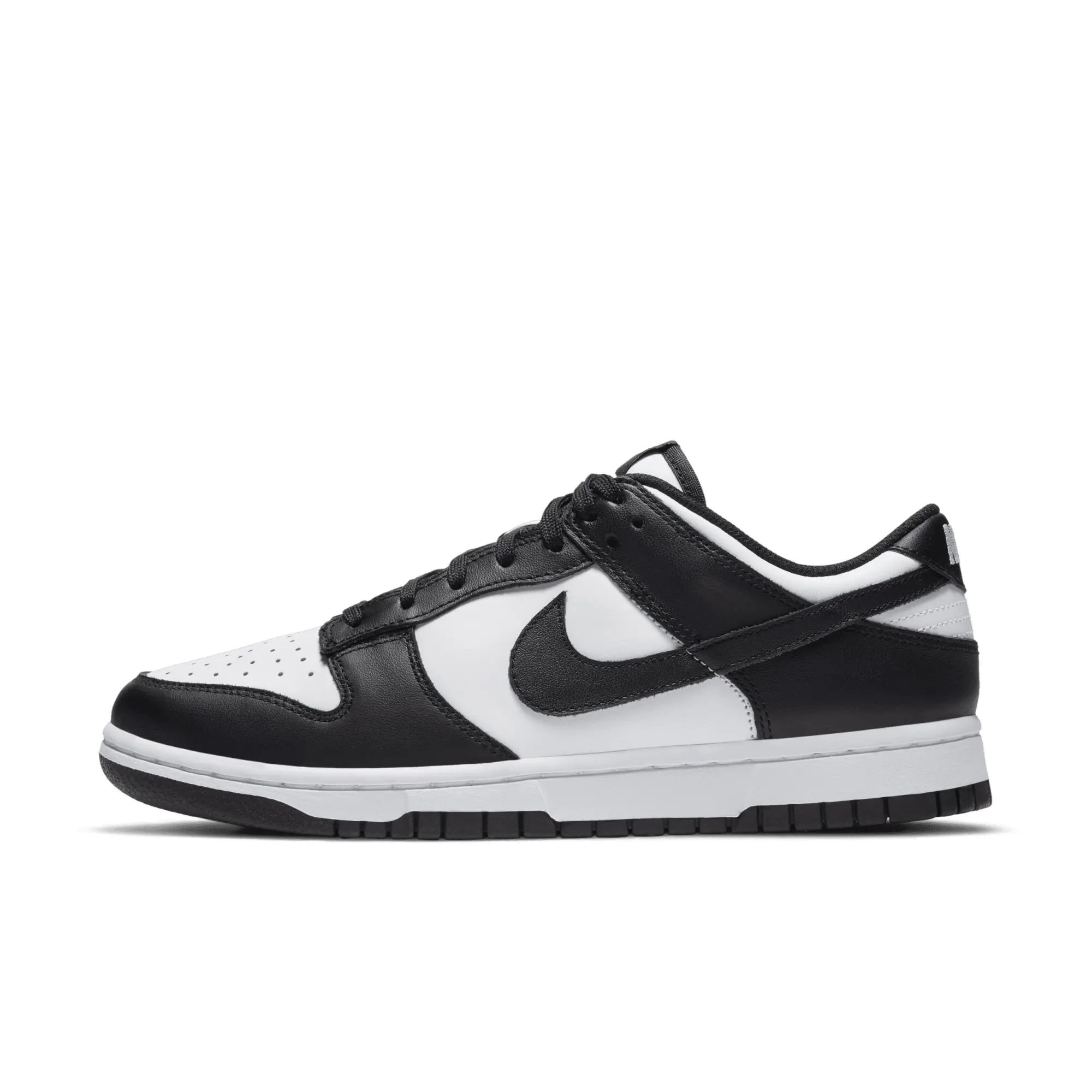 Nike Dunk Low Trainers In White And Black