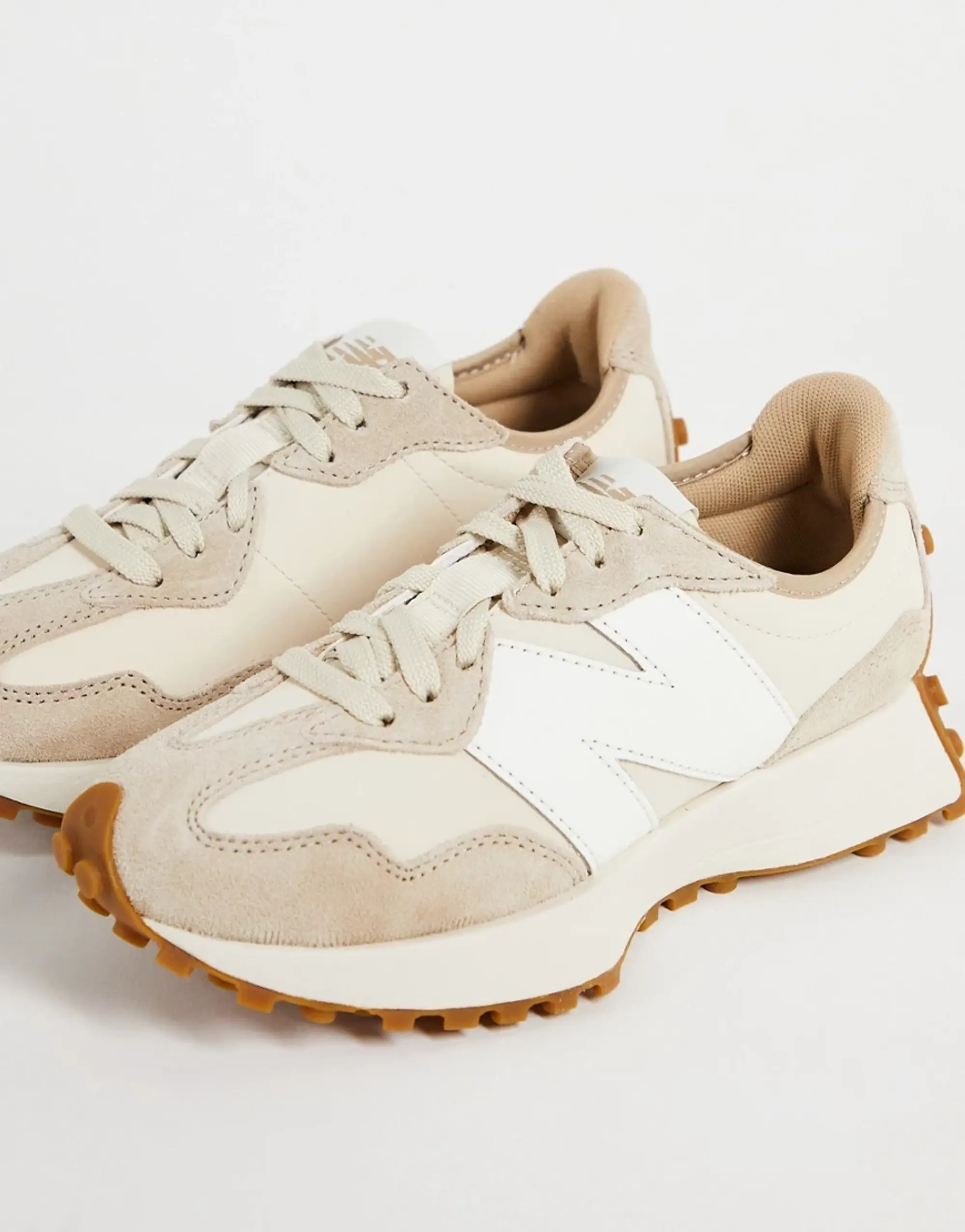 New Balance 327 Trainers In Beige-Neutral
