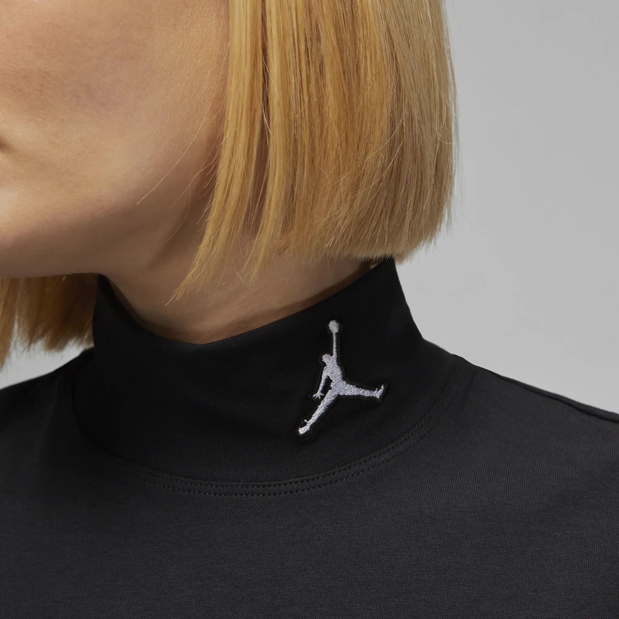 Nike Jordan Flight Women's Mock Neck Long-Sleeve Top - Black