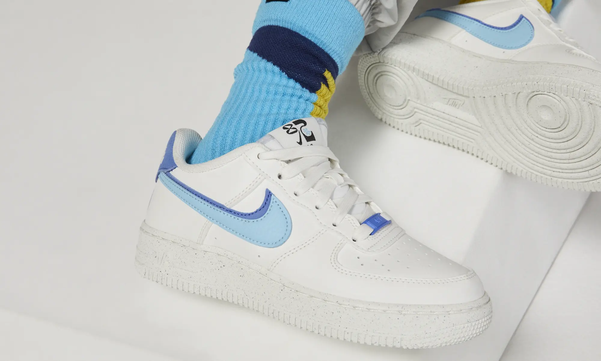 Nike Air Force 1 LV8 White Blue Women's Sneakers Shoes Double Swoosh DQ0359  100