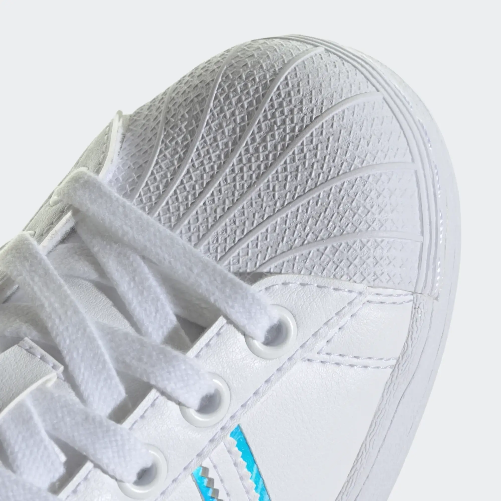 Adidas Superstar Irdscnt - White
