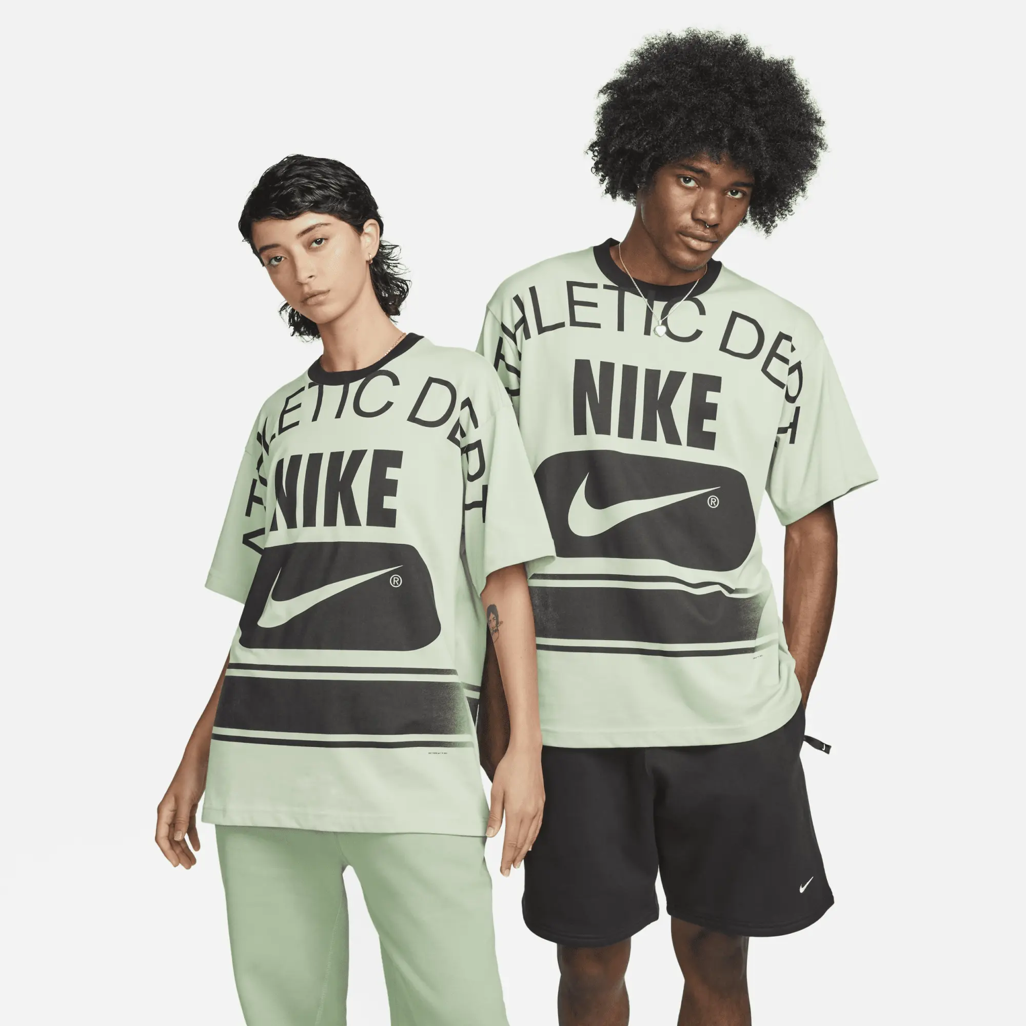 Nike U Nk Nrg Massive Dept Tee Men Shortsleeves Green