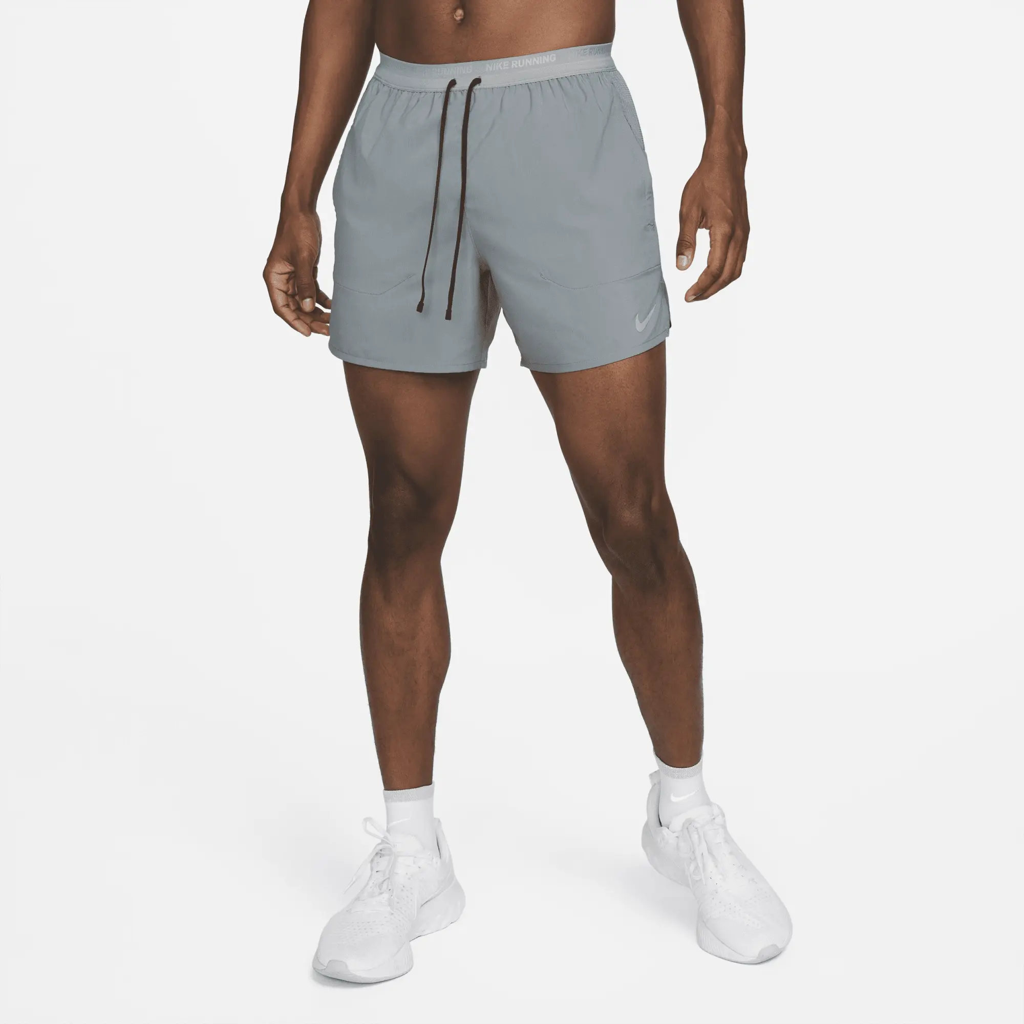 Nike Stride Men's Dri-FIT 13cm (approx.) Brief-Lined Running Shorts - Grey
