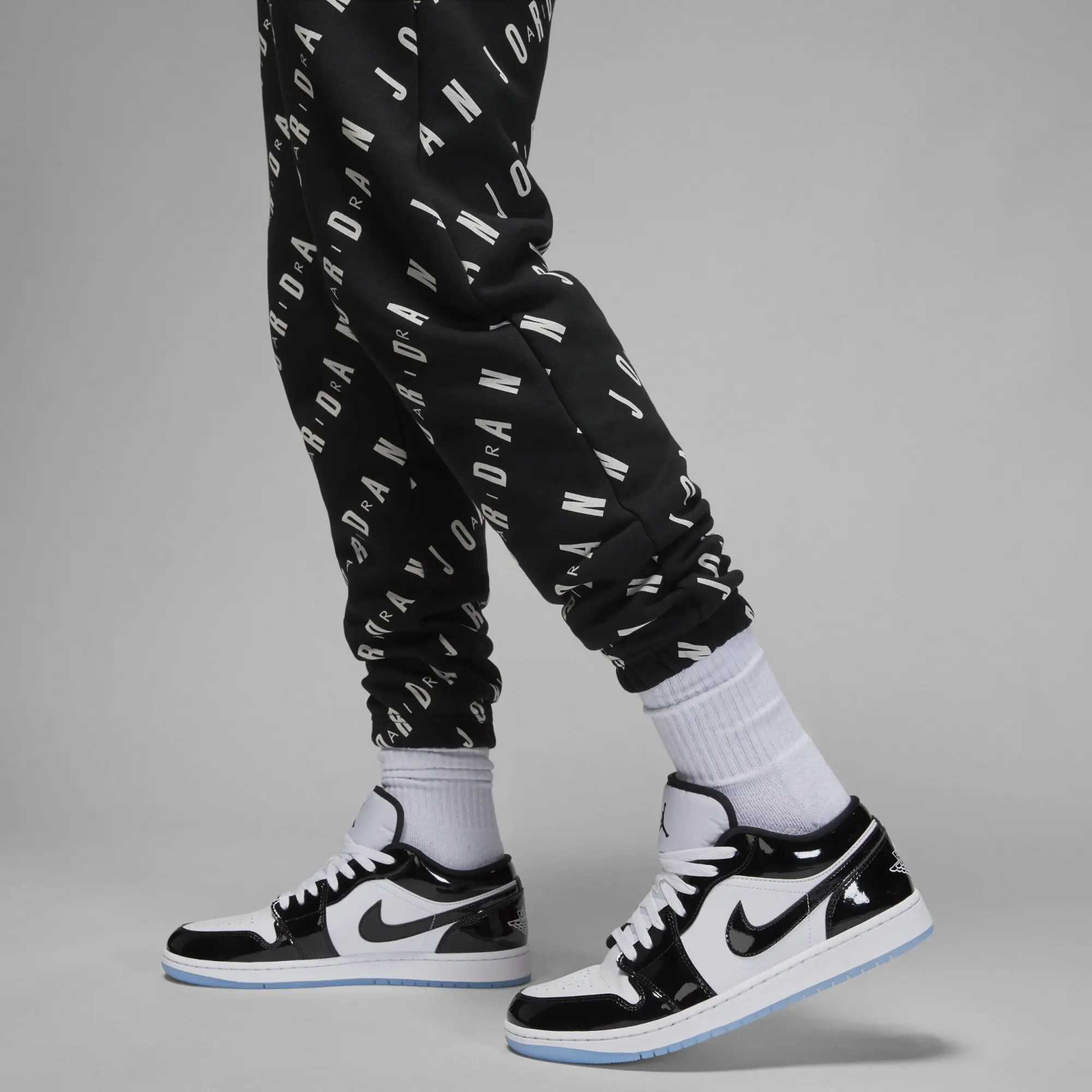 Nike Jordan Jordan Essentials Men's Graphic Fleece Trousers - Black ...