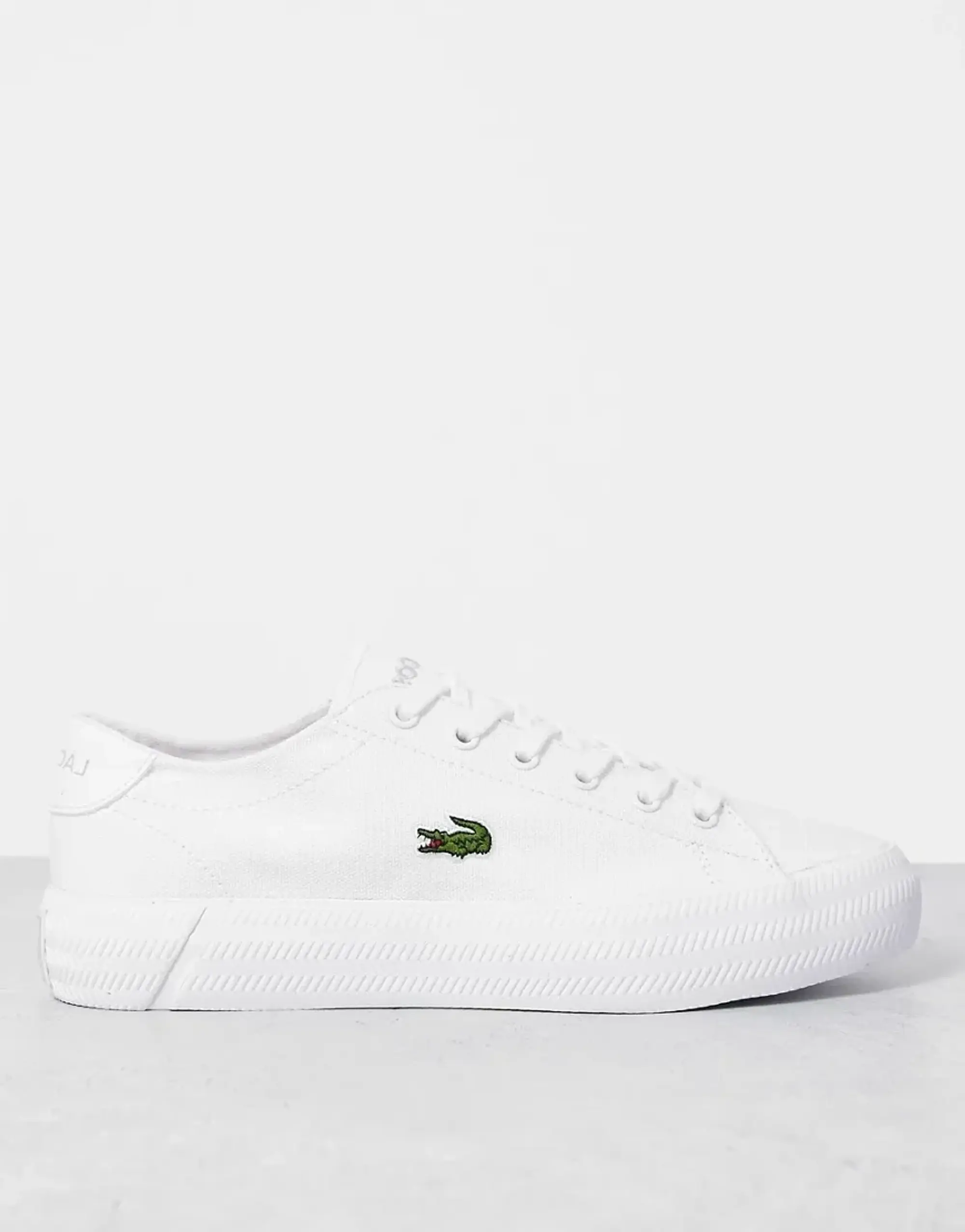 Lacoste Gripshot Flatform Trainers In White Canvas