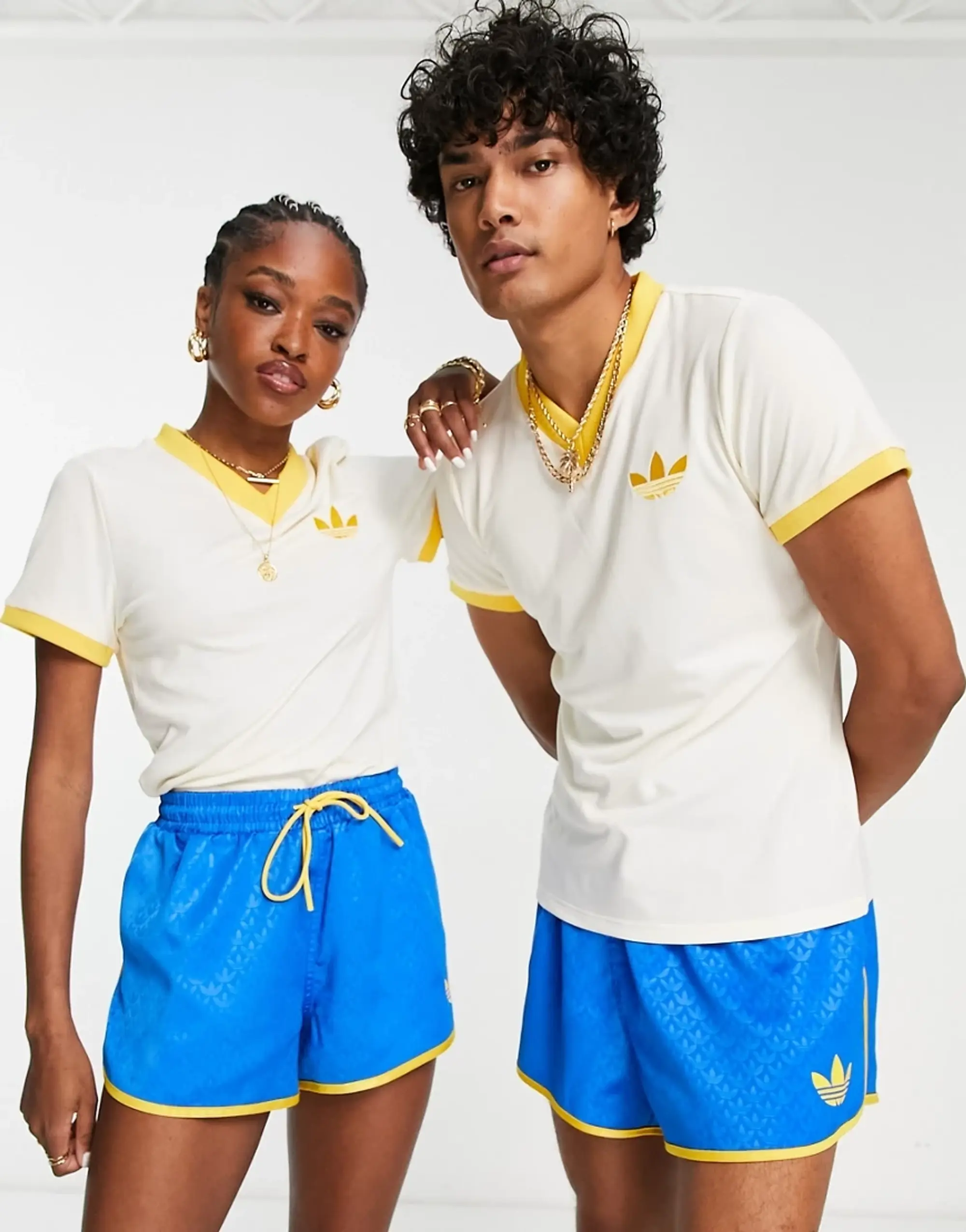Adidas Originals 'Adicolor 70S' V Neck T-Shirt-White