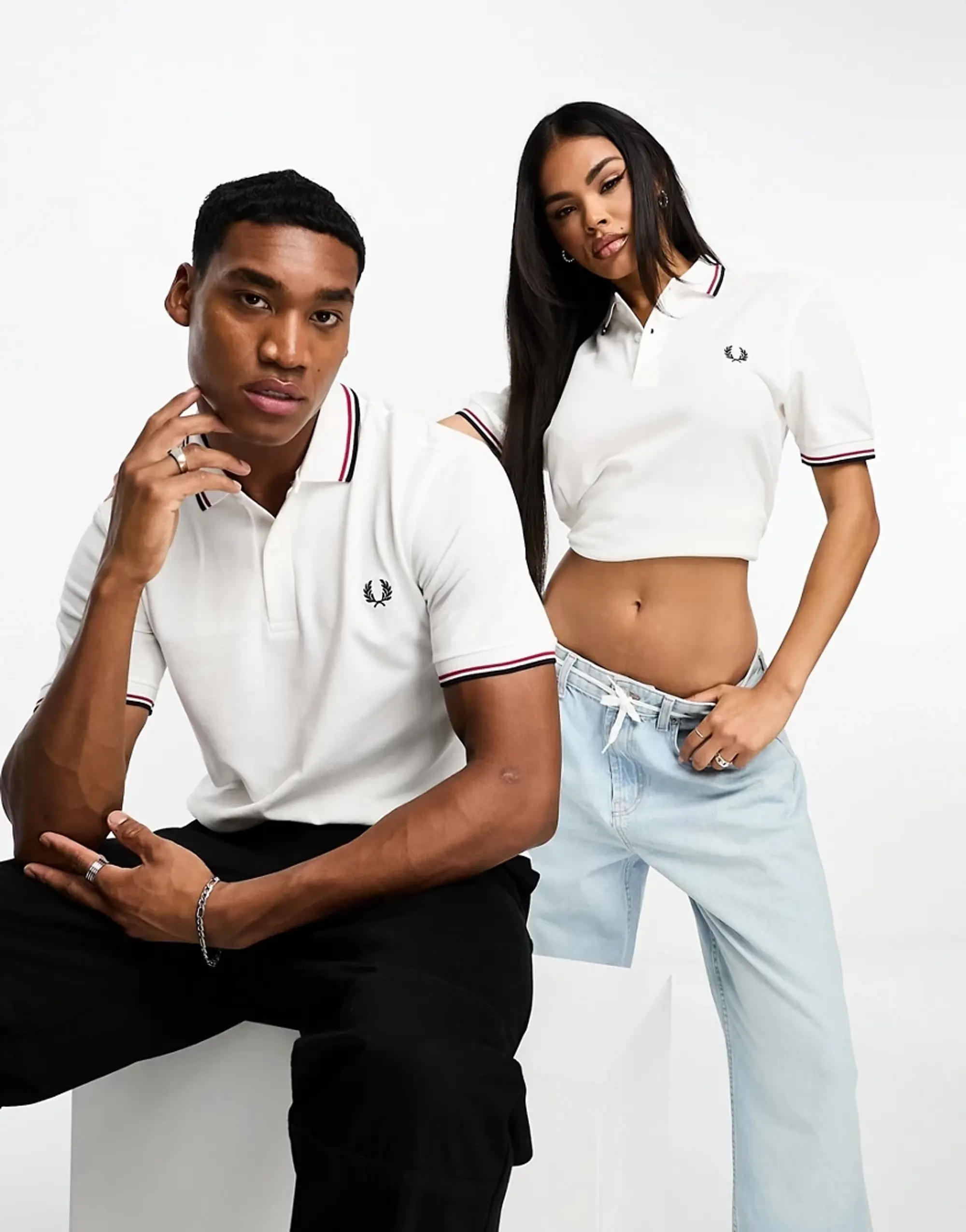 Fred Perry Unisex Twin Tipped Logo Polo In White/Red/Navy
