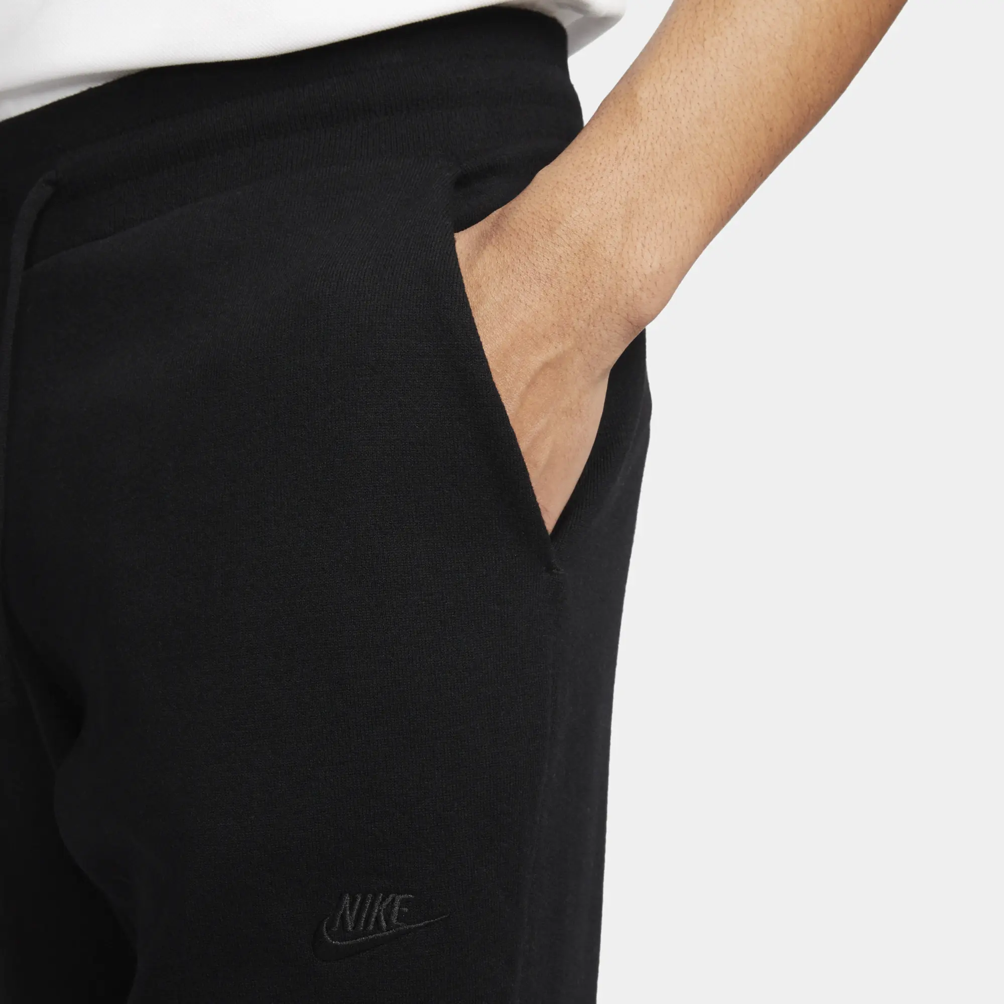 Nike Sportswear Therma-FIT ADV Tech Pack Men's Tech Fleece Engineered Trousers - Black