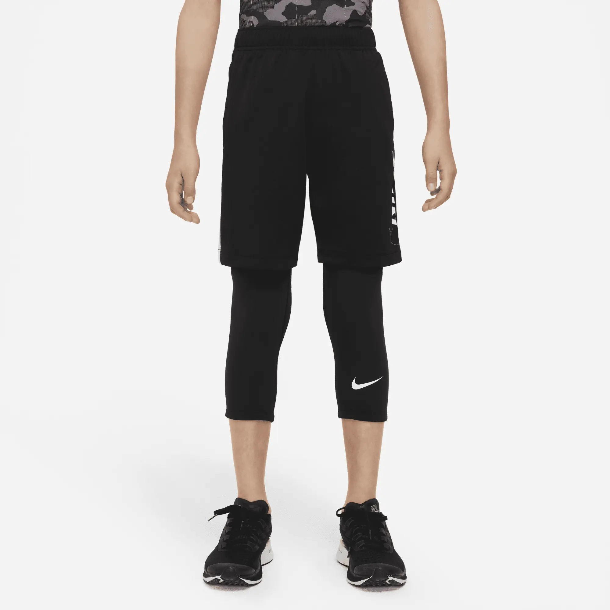 Nike Pro Dri-FIT Older Kids' (Boys') 3/4-Length Tights - Black
