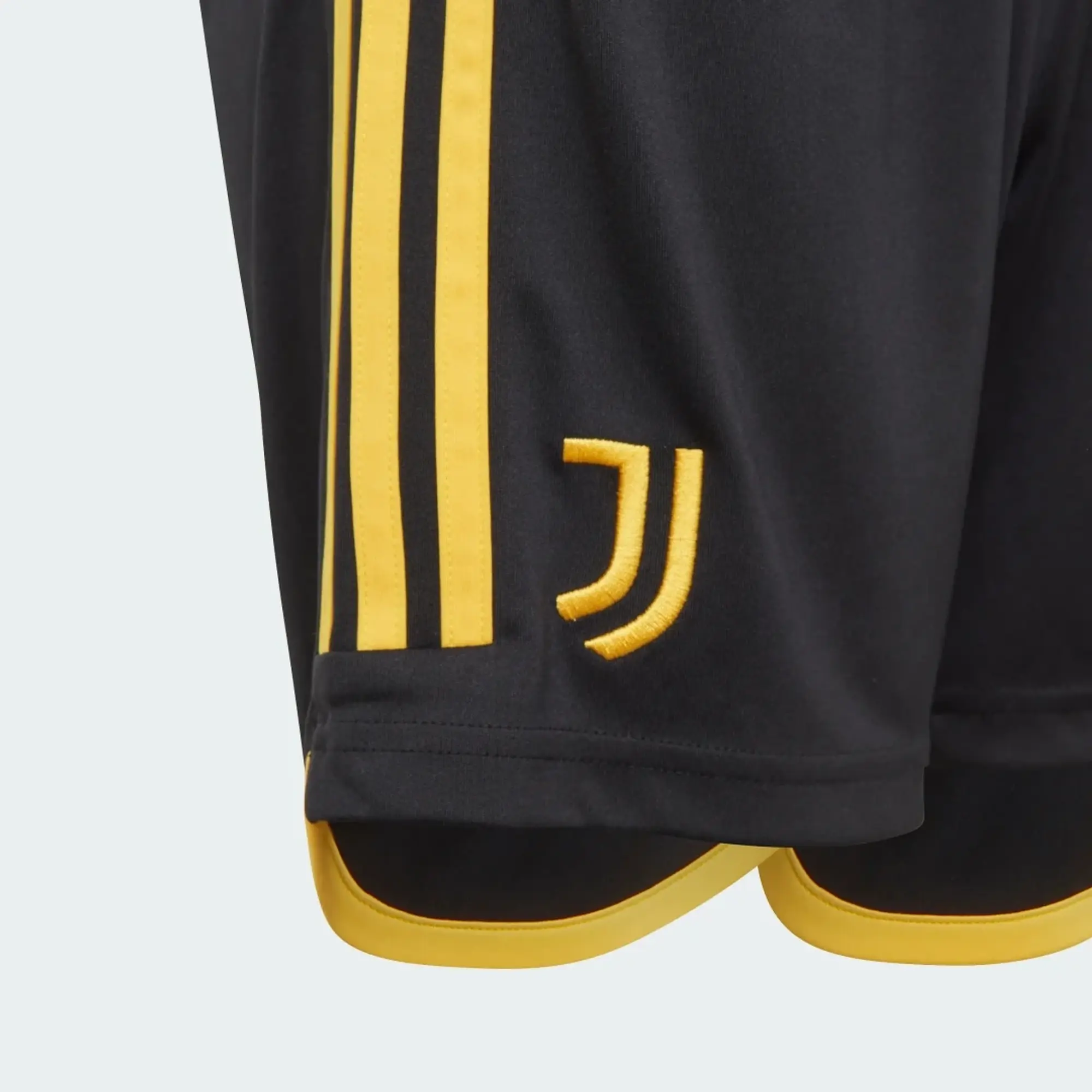 adidas Juventus Kids SS Home Mini Kit 2023/24