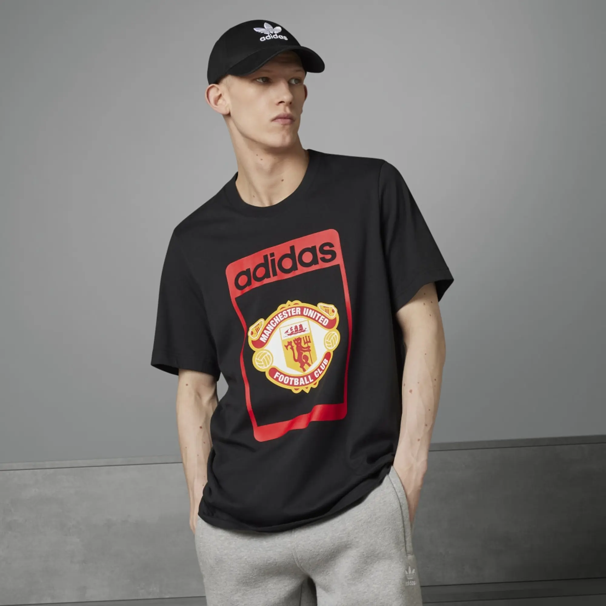 Manchester United x adidas Originals Club T-Shirt - Black