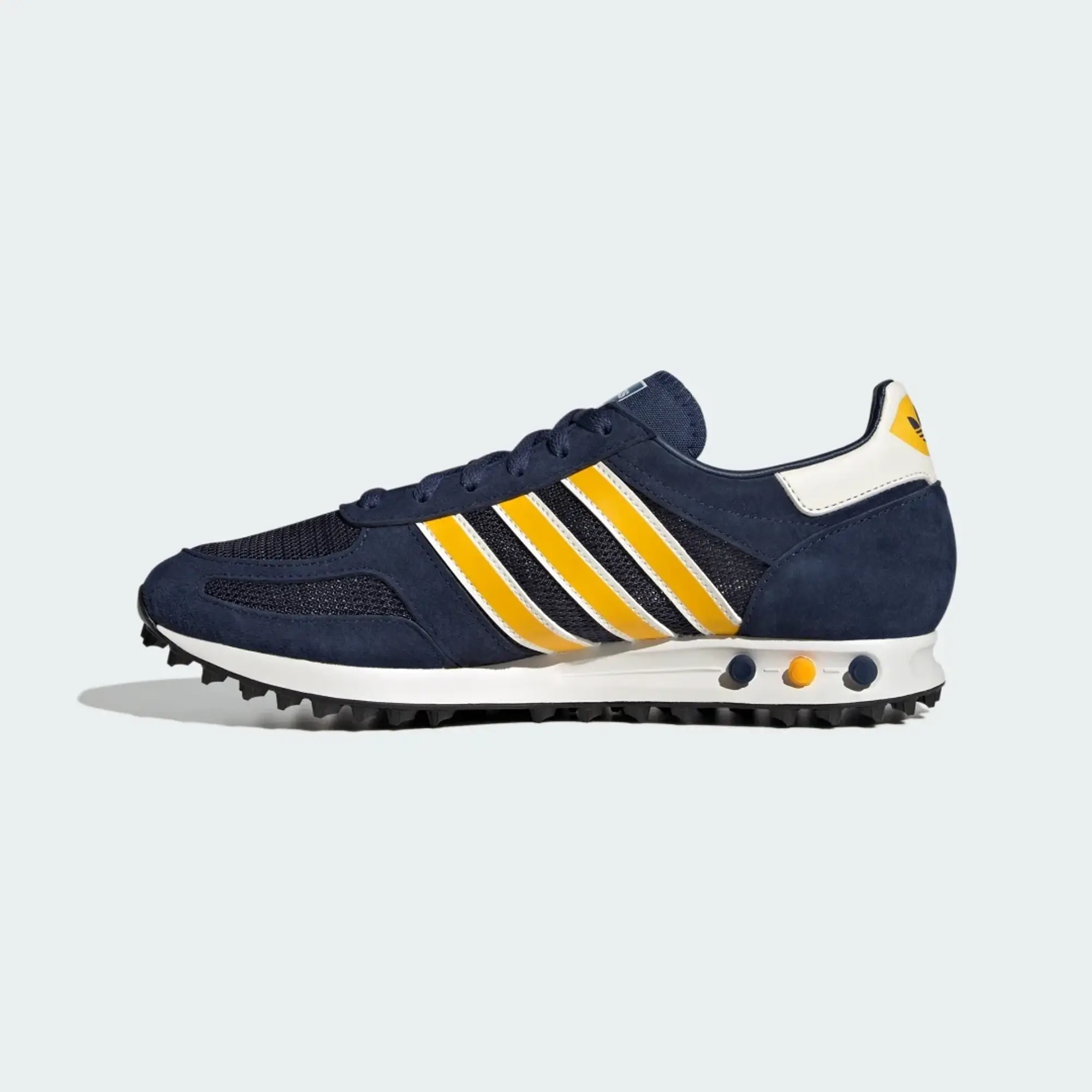 Trainers | Compare Prices | FOOTY.COM