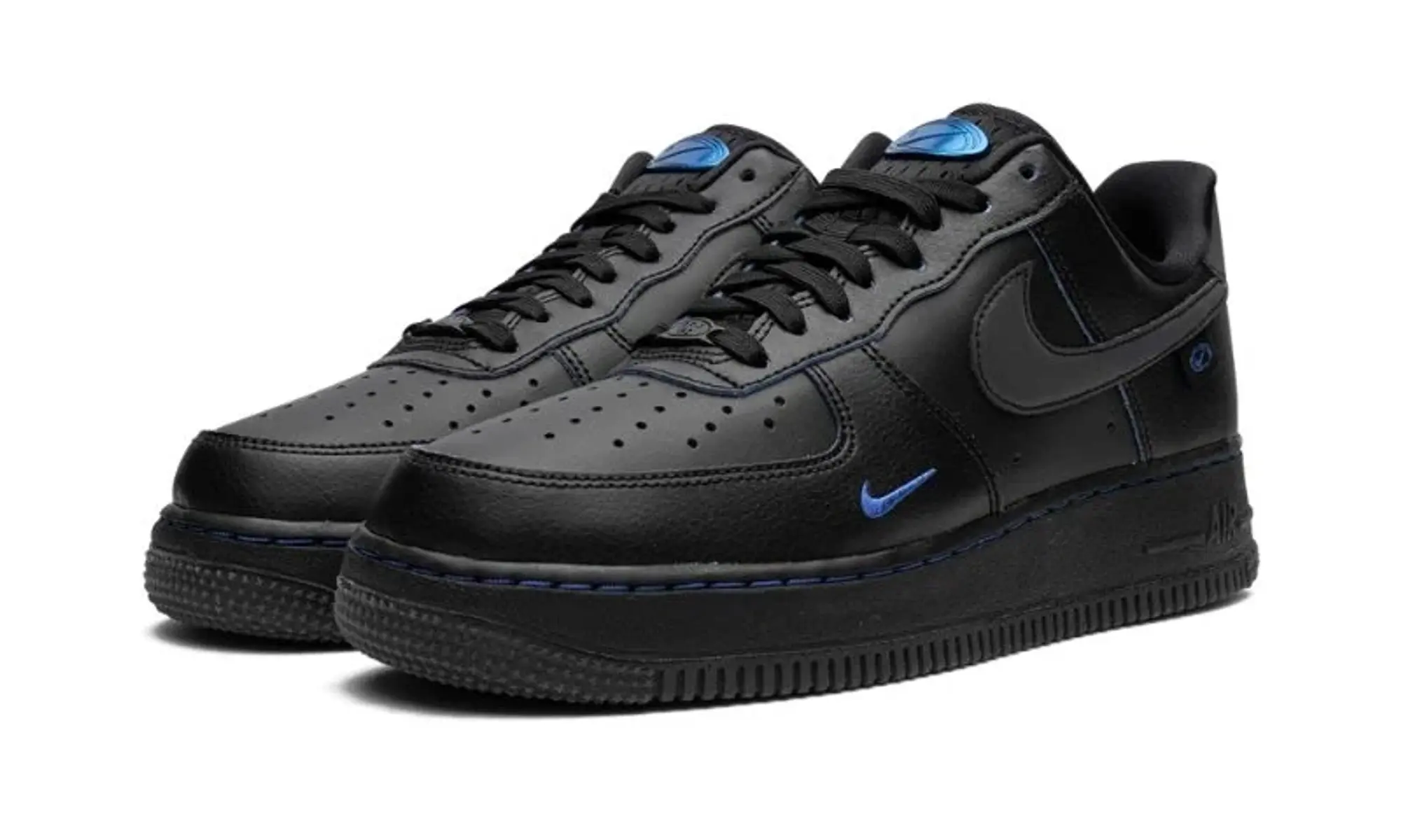 Nike Womens Air Force 1 Low '07 LX Worldwide Shoes