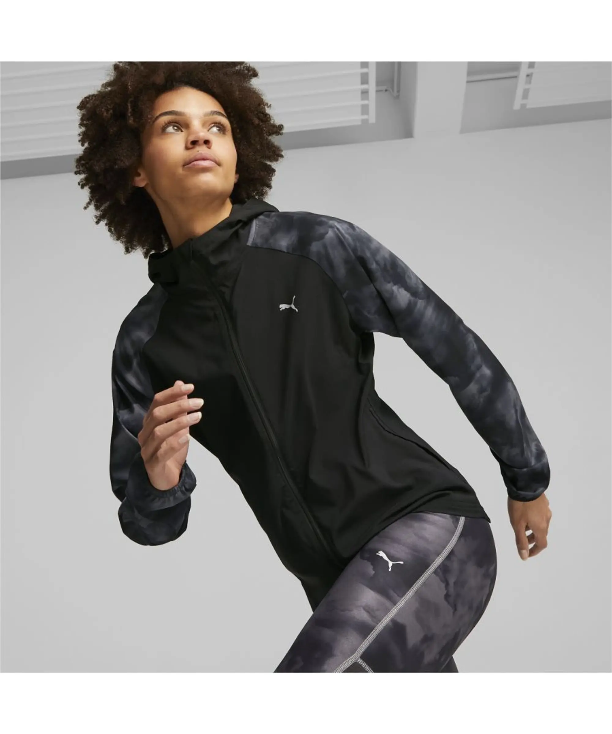 PUMA Favourite Velocity Printed Woven Running Jacket Women, Black/AOP