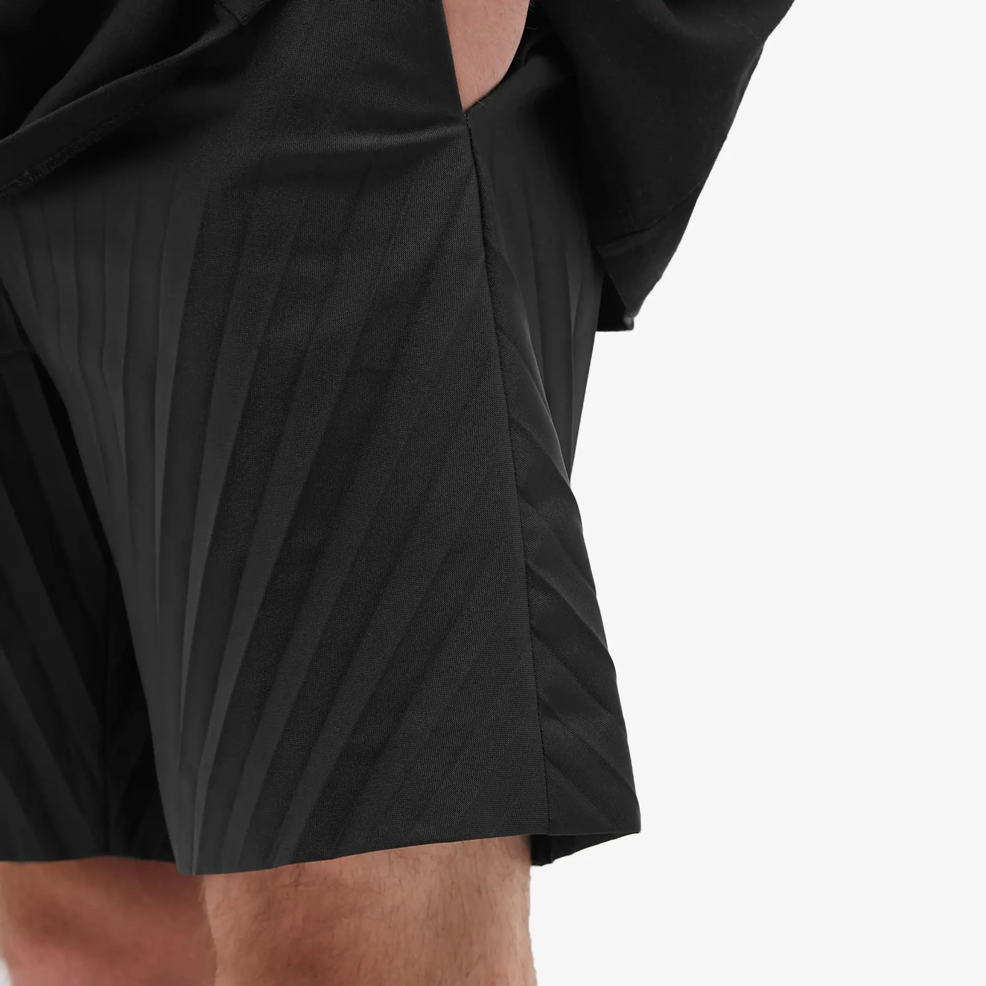 Valentino Men's Plisse Shorts Nero