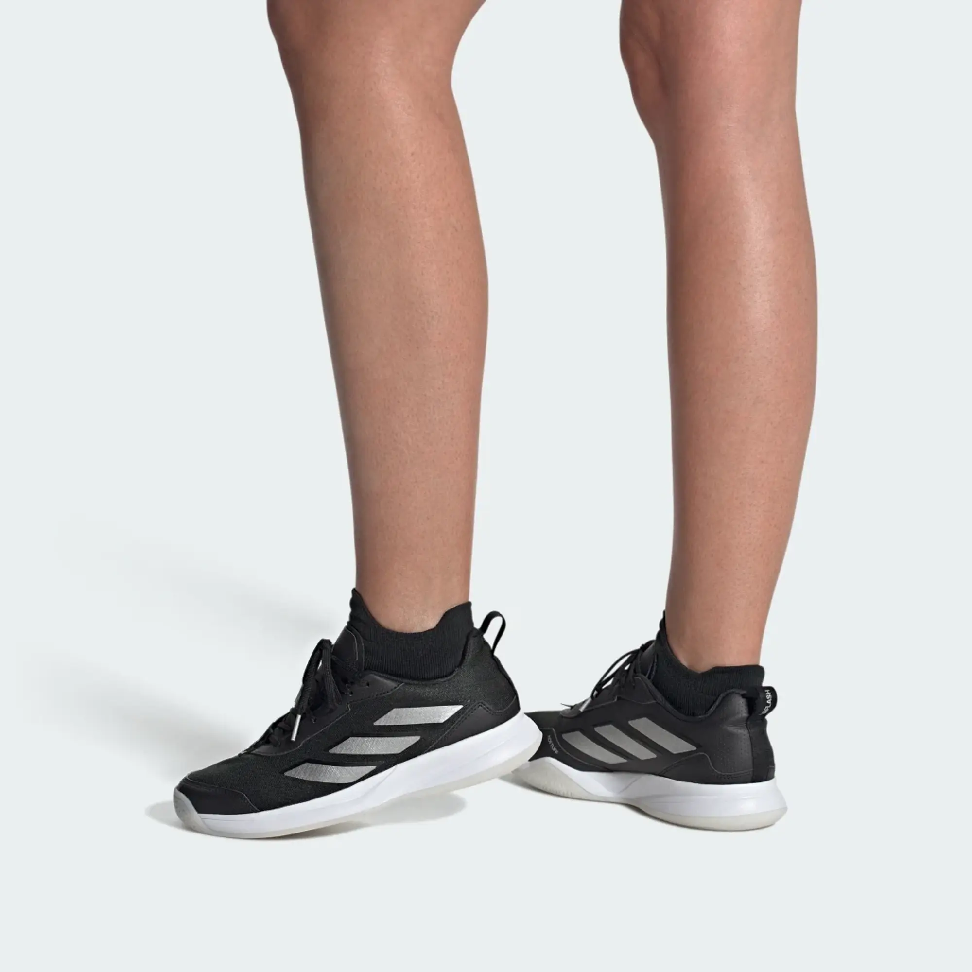 adidas Avaflash Low Tennis Shoes