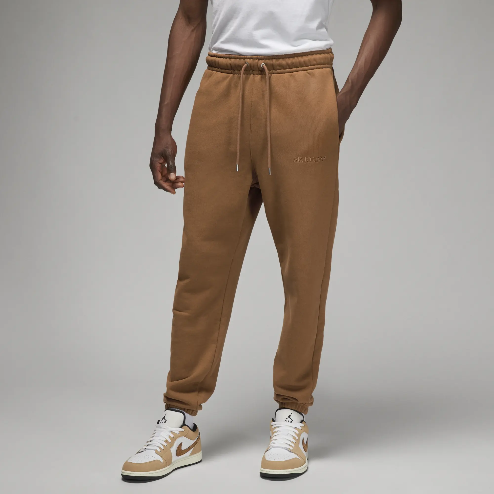 Nike Jordan Jordan Air Jordan Wordmark Fleece Pant Men Sweatpants Brown ...