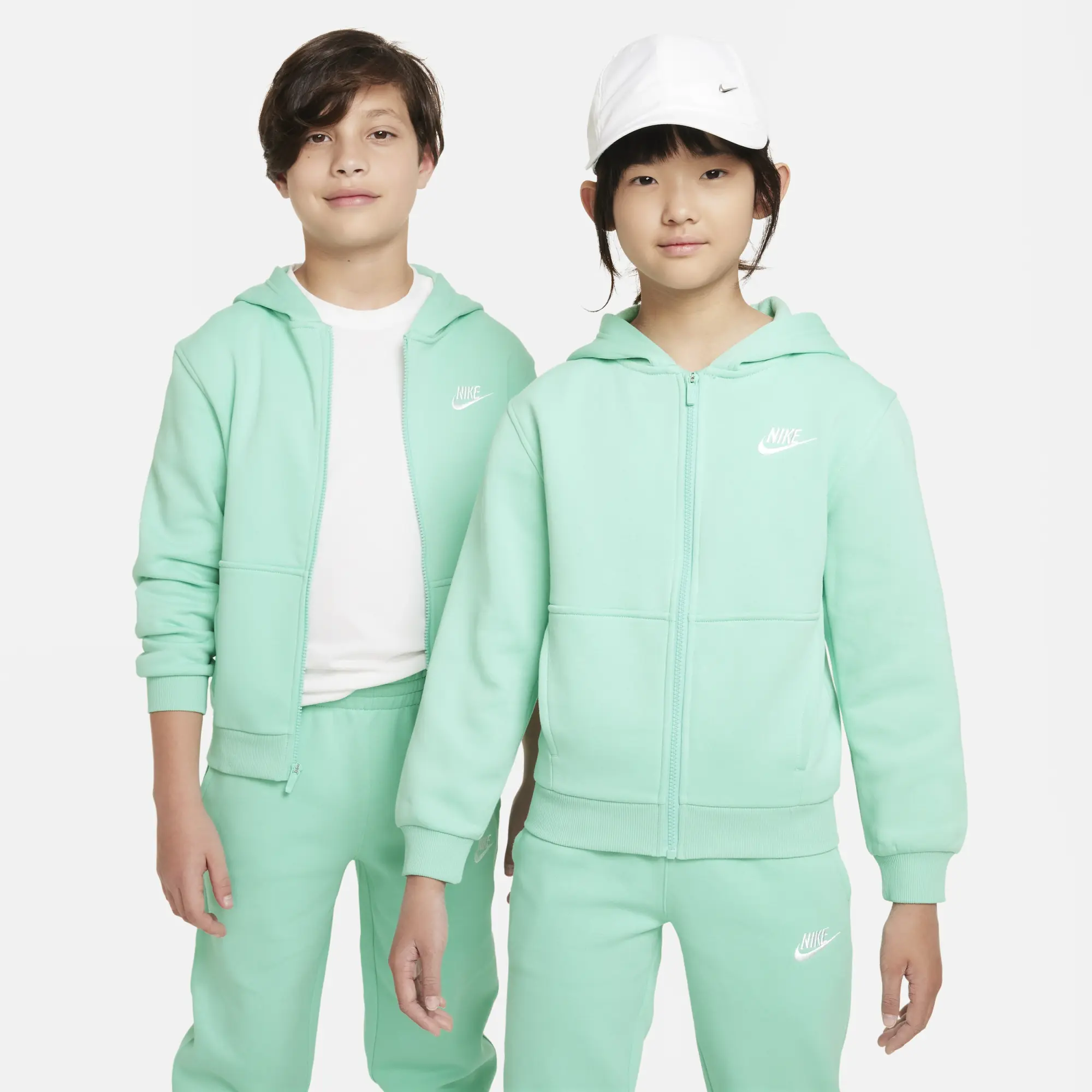 Nike Sportswear Club Fleece Older Kids' Full-Zip Hoodie - Green ...