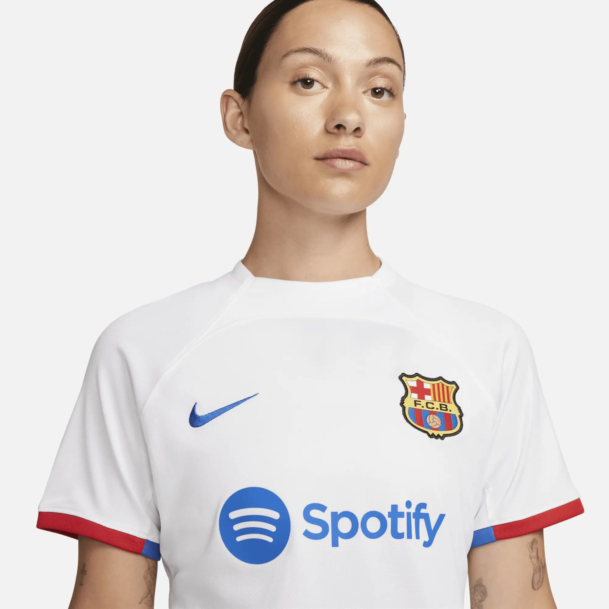 Nike Barcelona Womens SS Away Shirt 2023/24 | DX2728-101 | FOOTY.COM