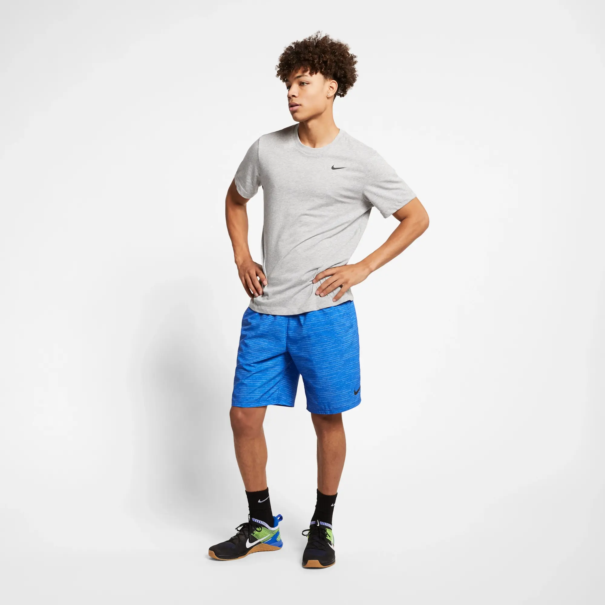 Nike Dri-FIT Men's Fitness T-Shirt - Grey - Cotton/Polyester