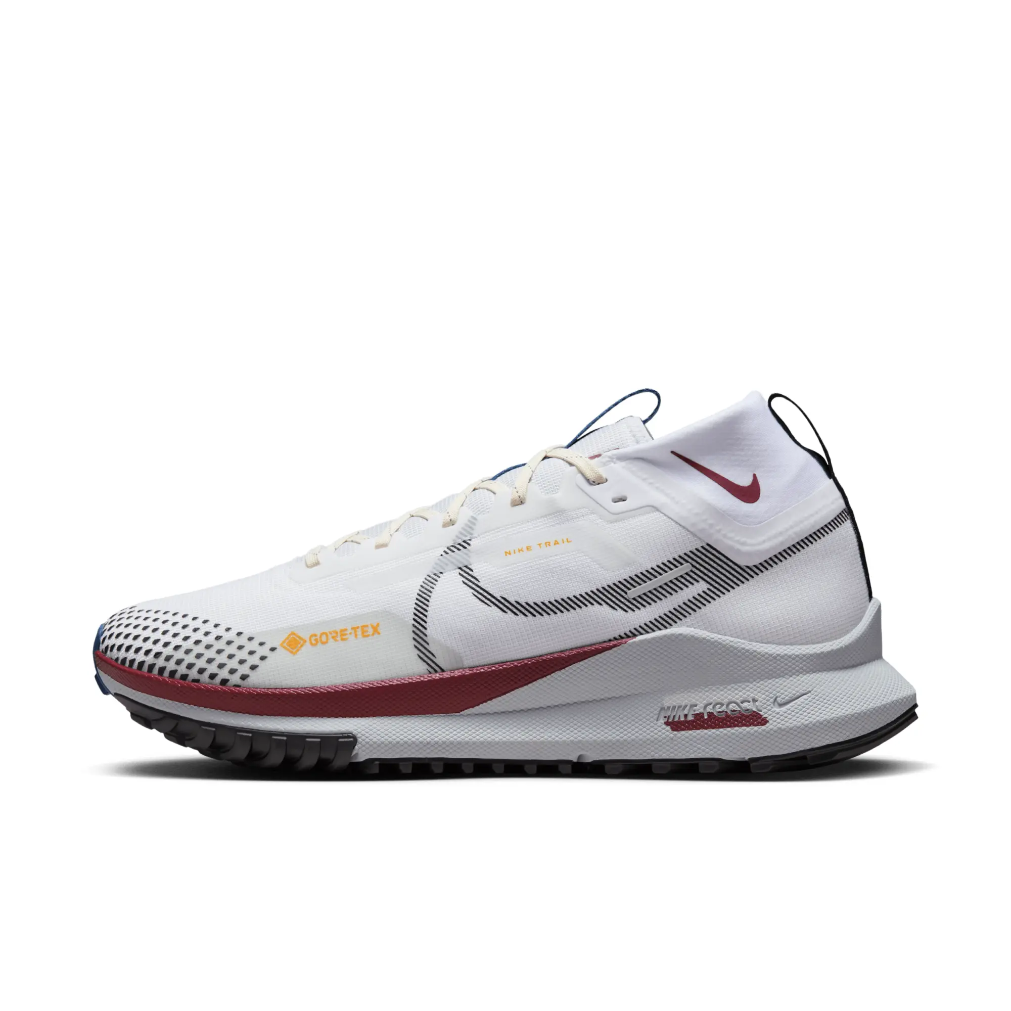 Nike Running Reactx Pegasus Trail 4 Gore-Tex Trainers In White And Red