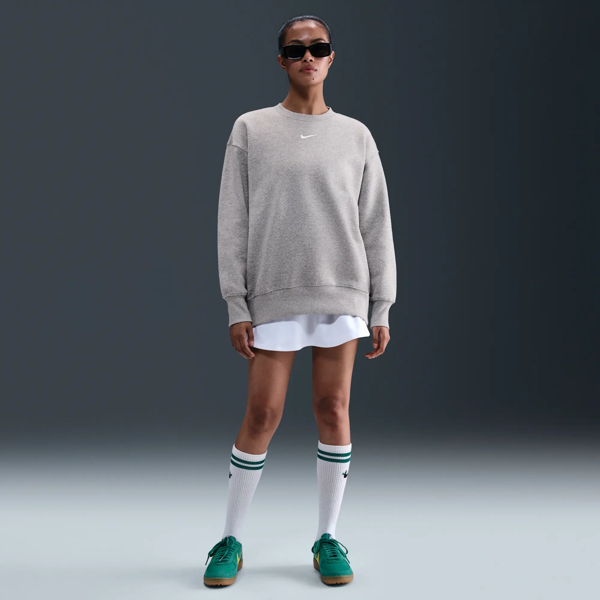 Nike Sportswear Phoenix Oversized Crew-neck - Grey