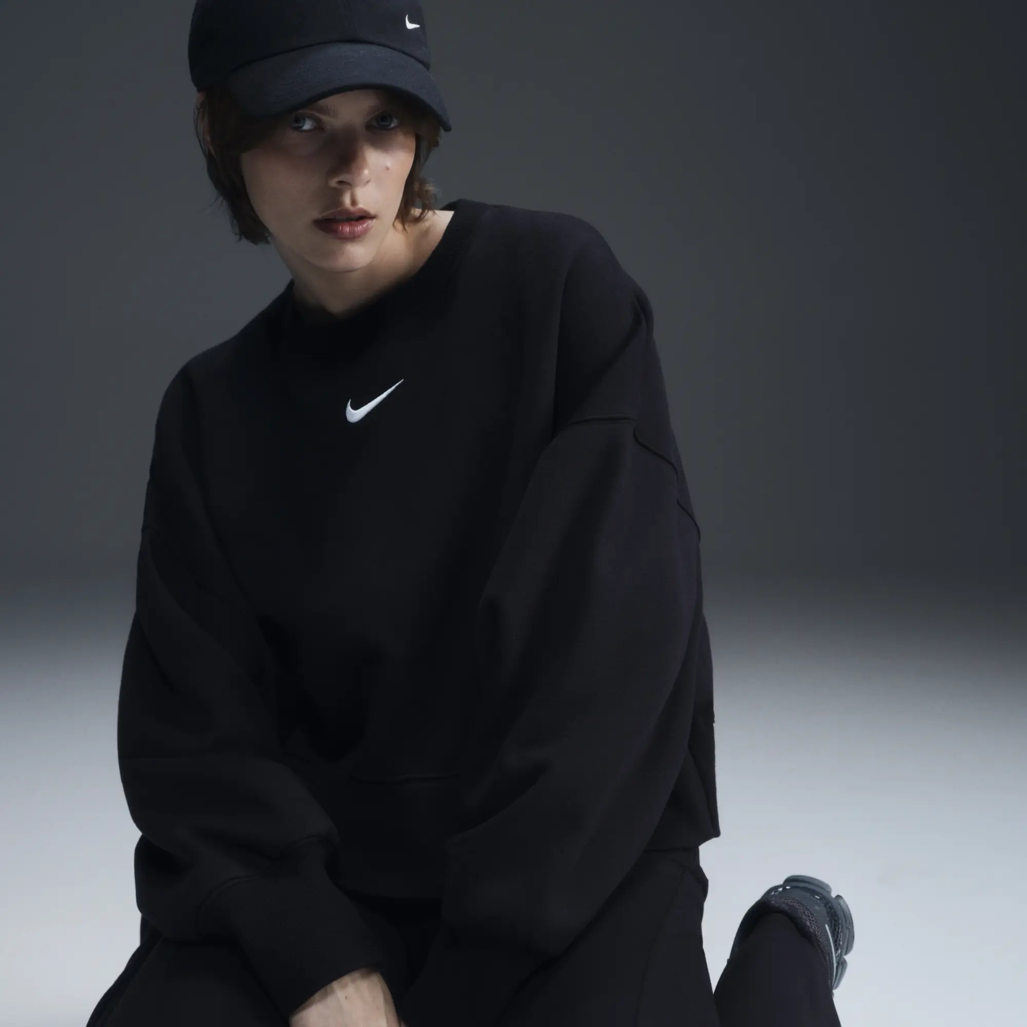 Women's Nike Phoenix Fleece Crew Neck Sweatshirt in Black