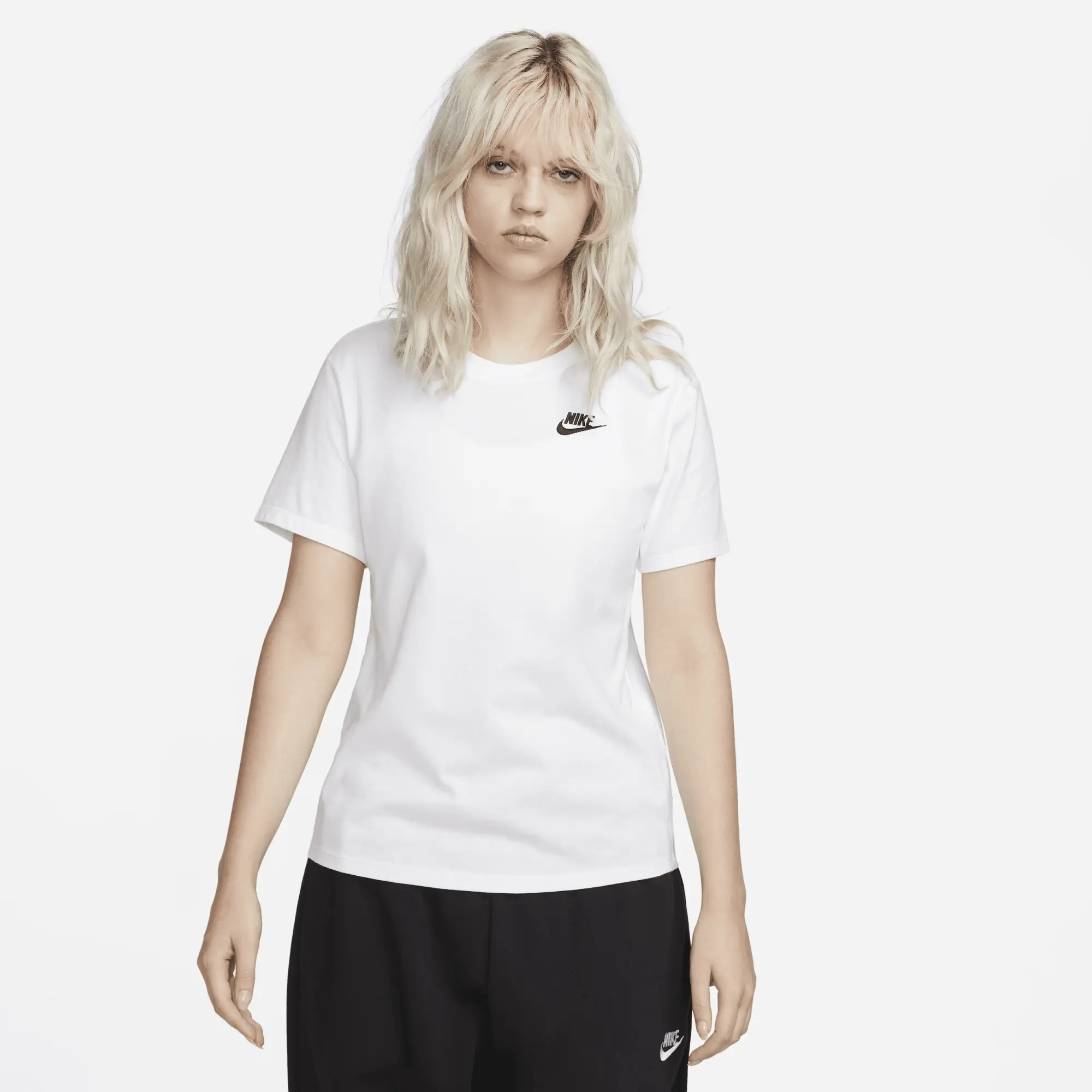 Nike Sportswear Women's Club T-Shirt - White