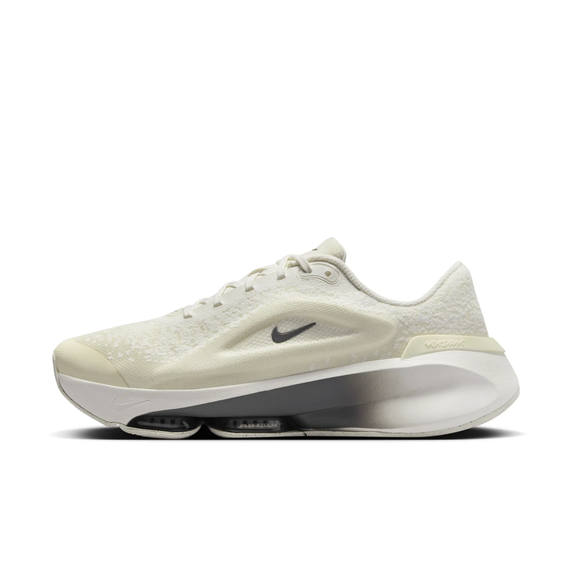 Nike Versair Women's Workout Shoes - White - Recycled Content Minimum