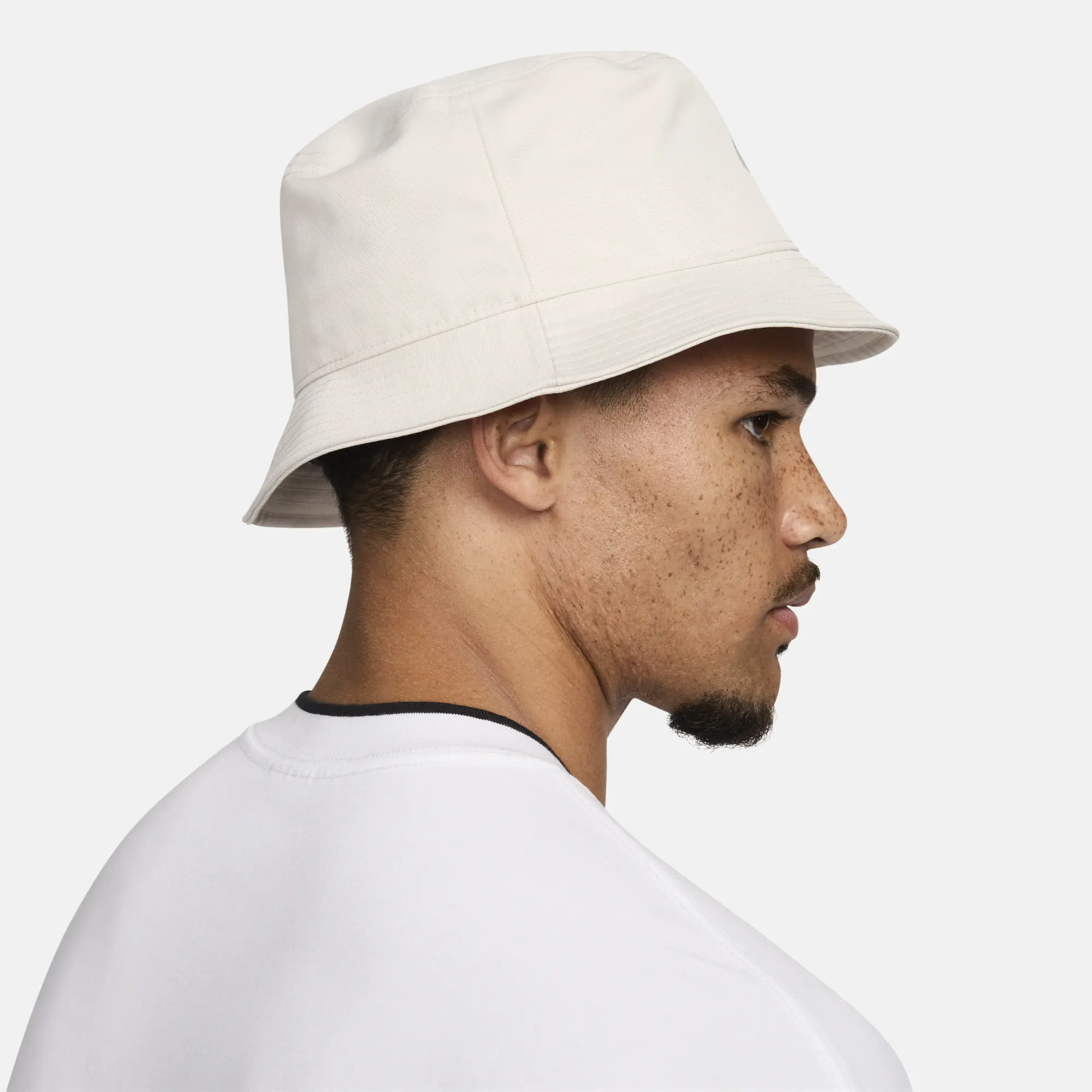 Nike APEX SWOOSH BUCKET CAP