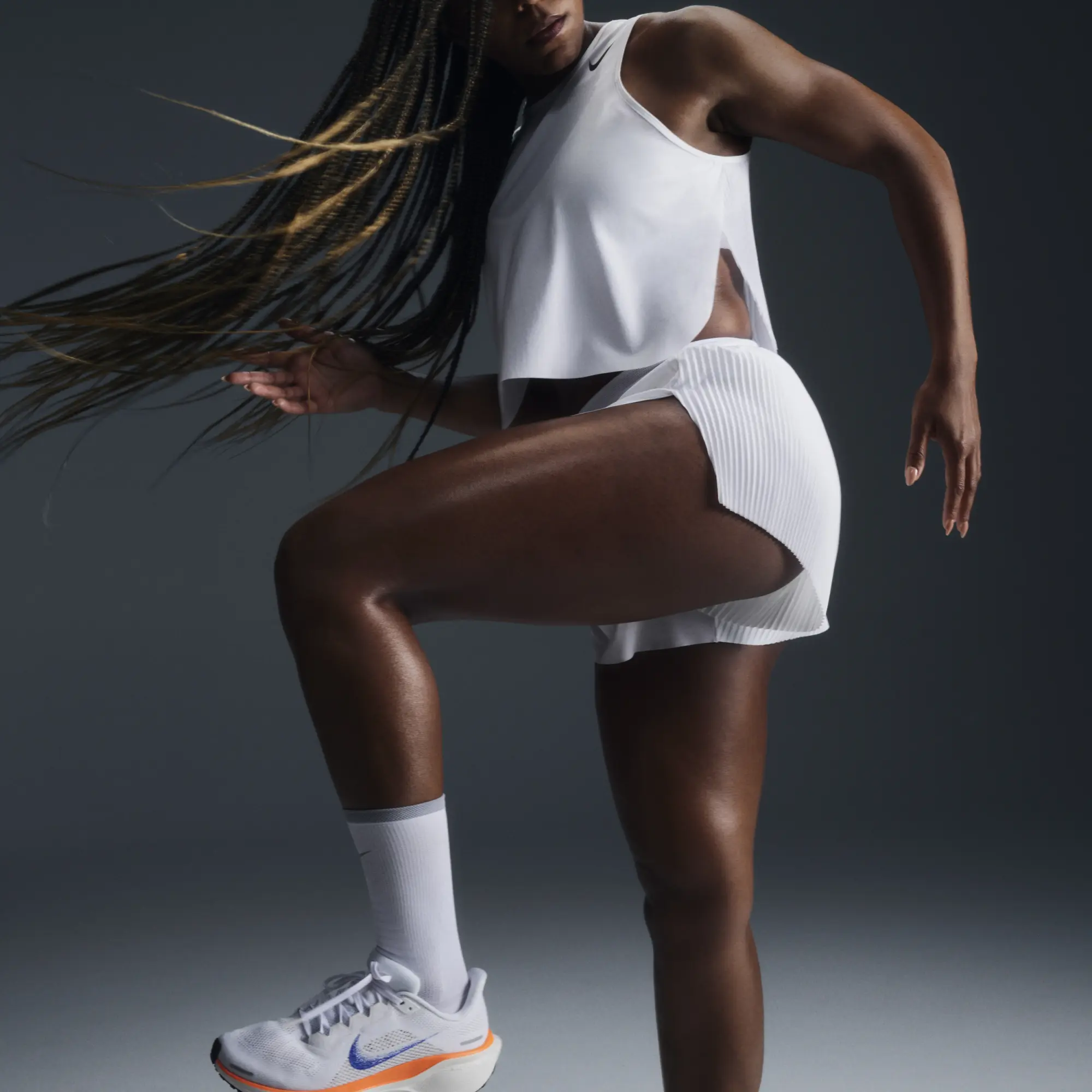 Nike AeroSwift Women's Dri-FIT ADV Cropped Running Tank Top - White - Polyester/Elastane