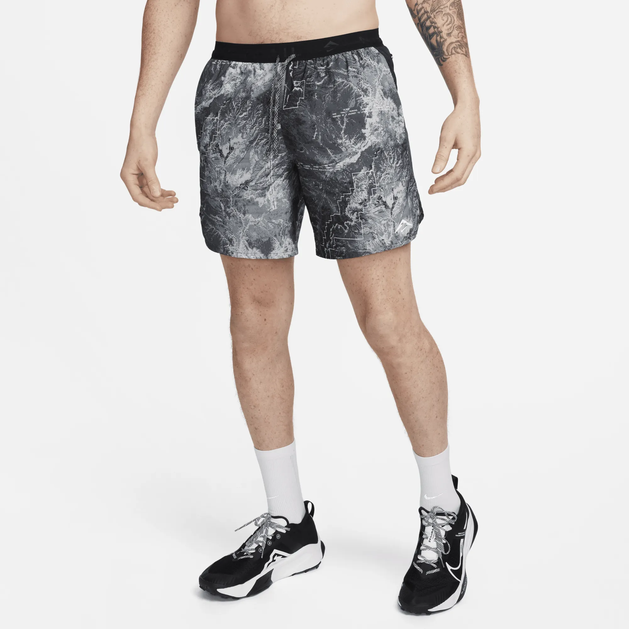 Nike Dri FIT Trail Stride 7 Inch Shorts