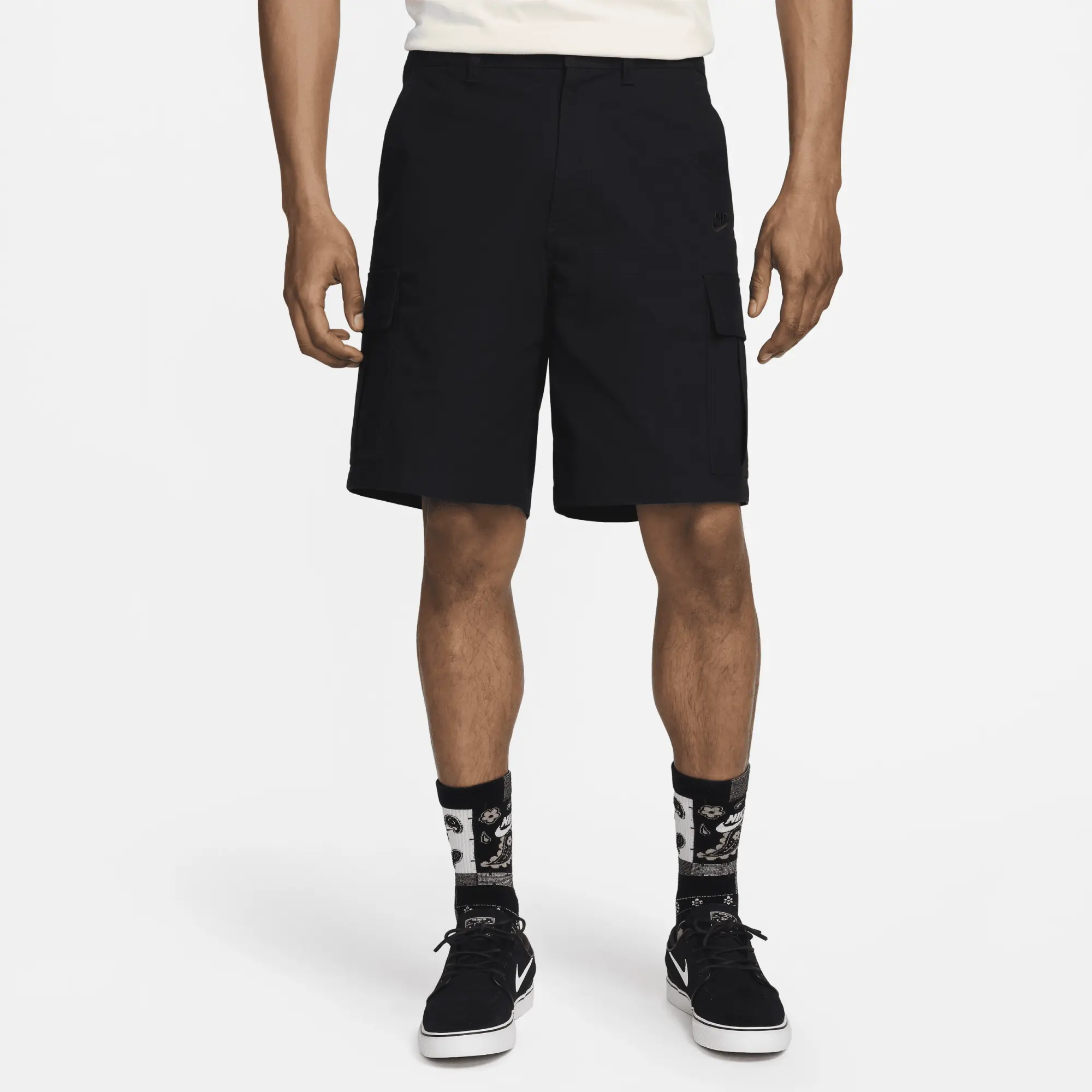 Nike Club Men's Woven Cargo Shorts - Black - Cotton/Elastane