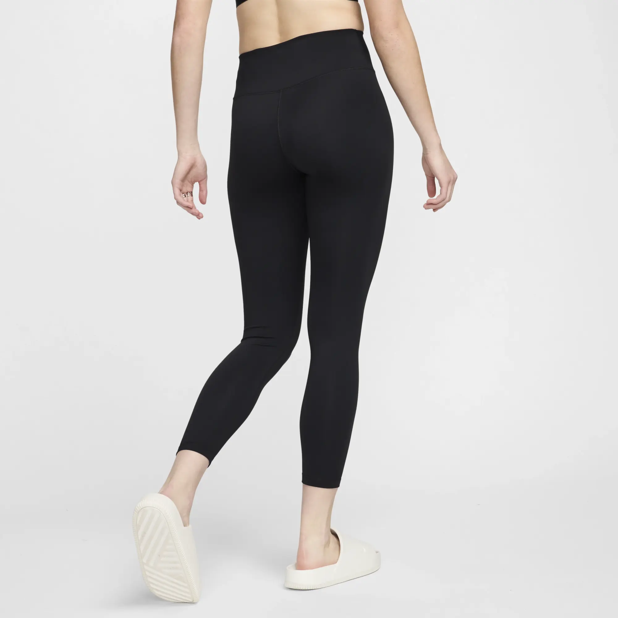 Nike One Training Dri-Fit High Rise 7/8 Leggings In Black
