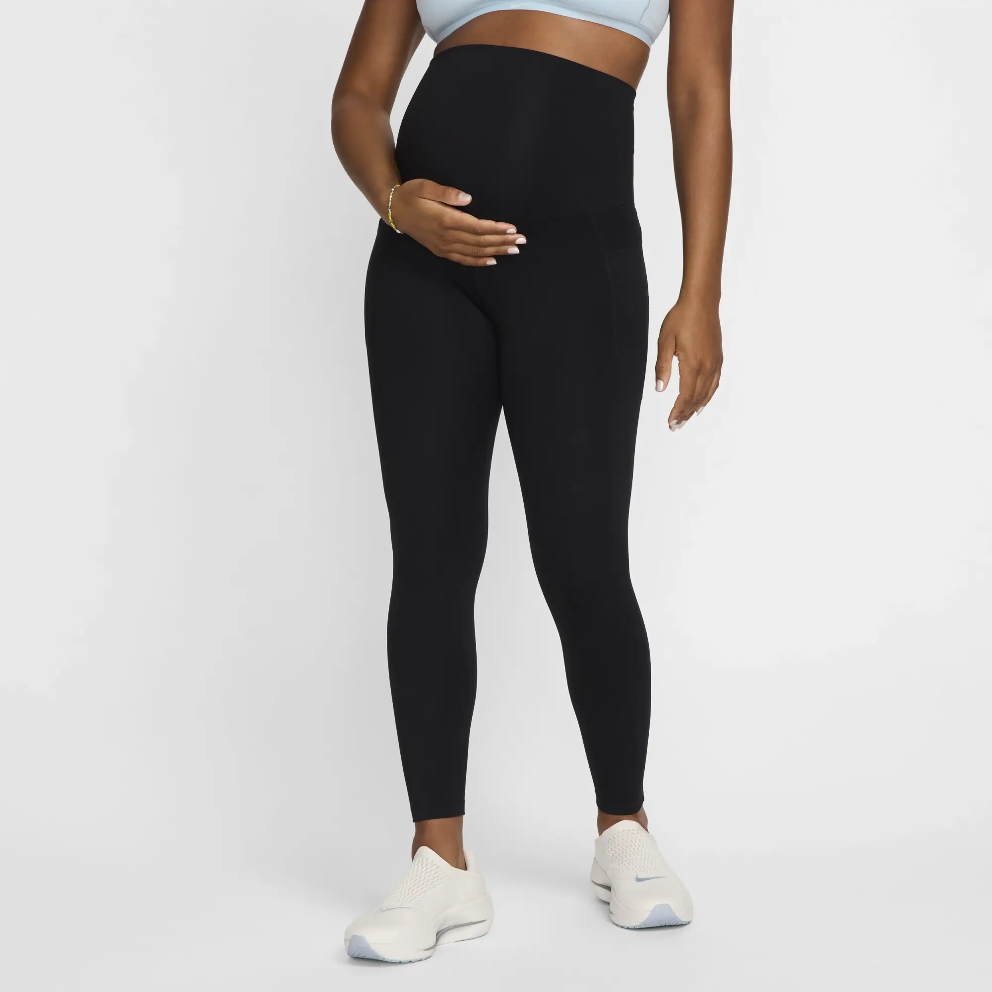 Nike (M) One Women's High-Waisted 7/8 Leggings with Pockets (Maternity) - Black - Polyester/Elastane
