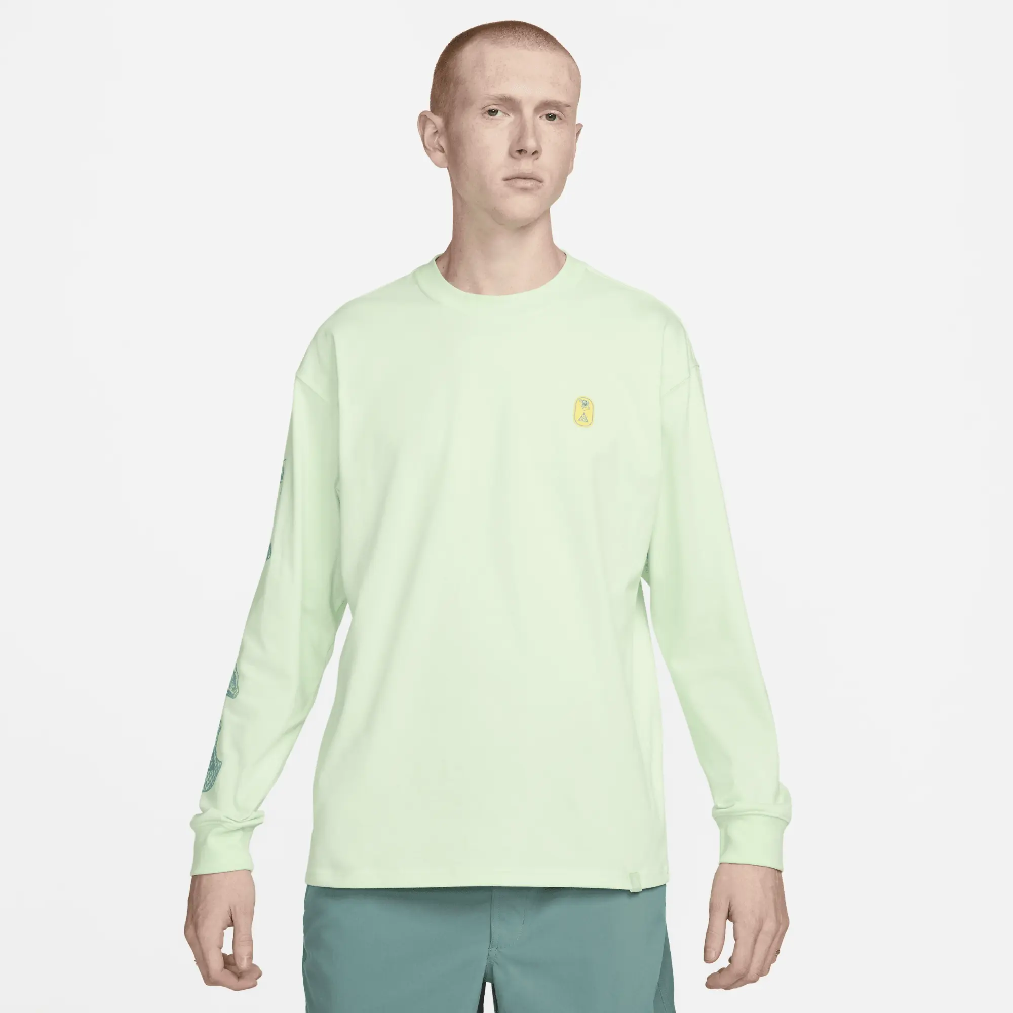 T-Shirt Nike Acg Hike Snacks Men's Dri-Fit Long-Sleeve T-Shirt Vapor Green Xxl