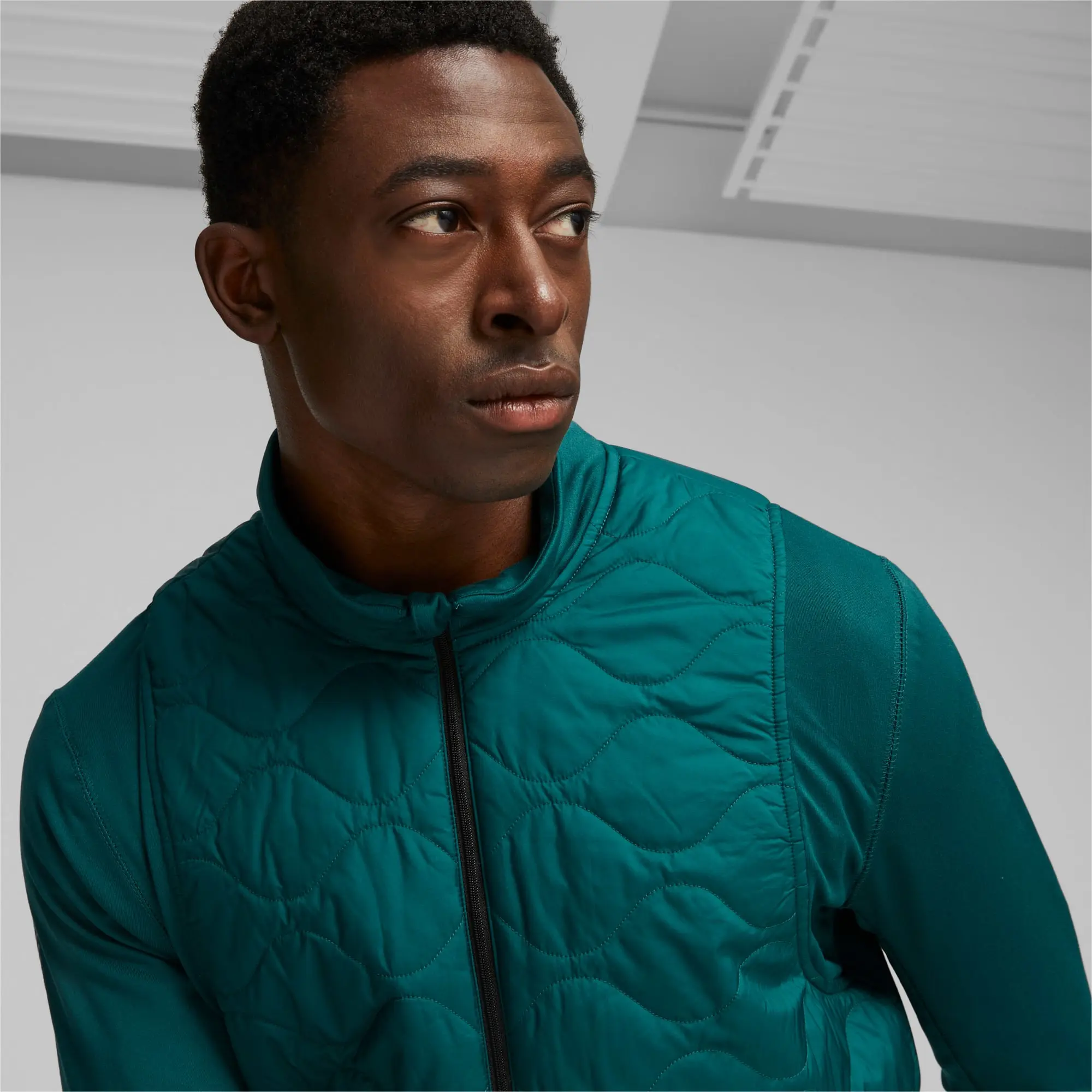 Puma Mens RUN CLOUDSPUN WRMLBL Running Jacket - Green