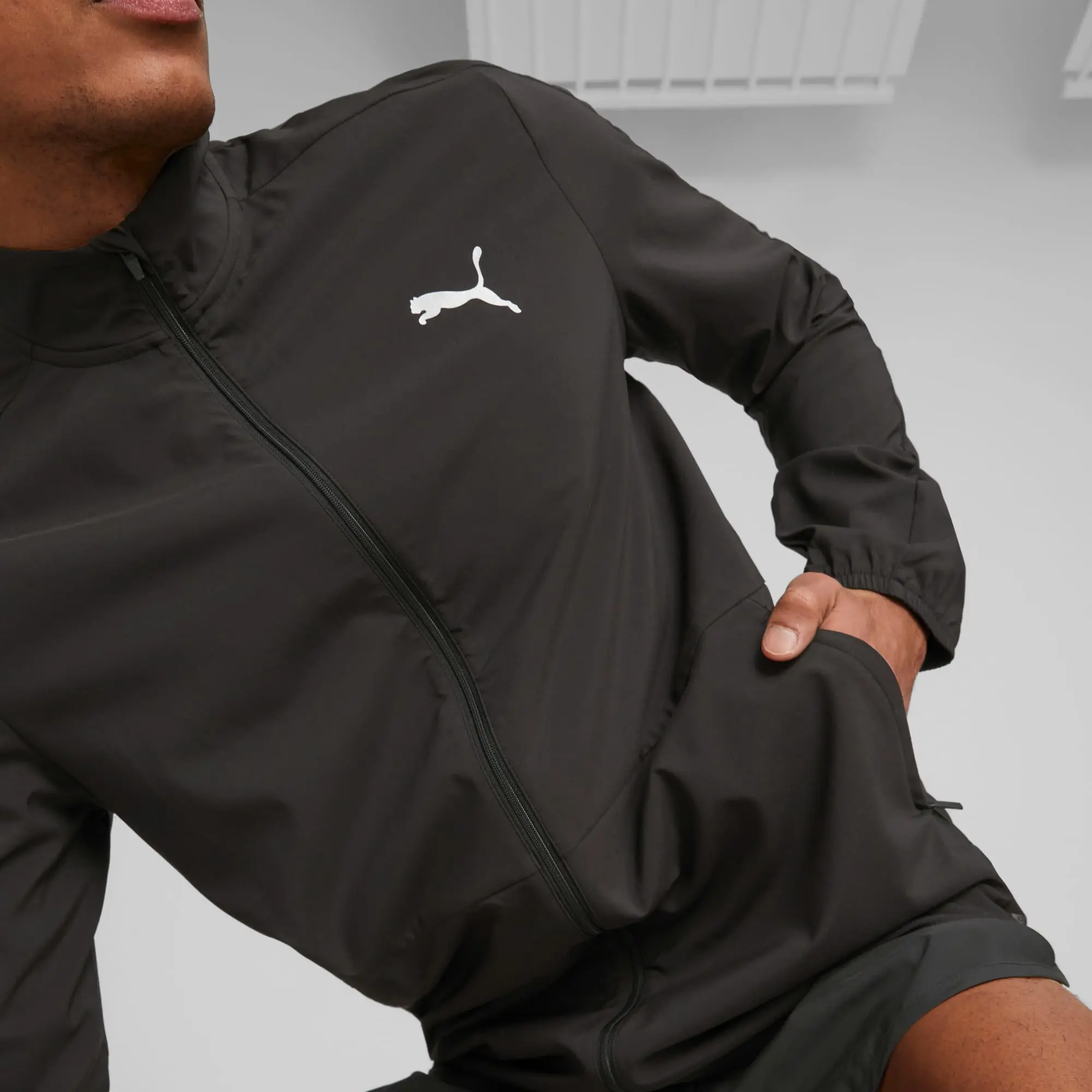 Puma Run Favourite Jacket In Black