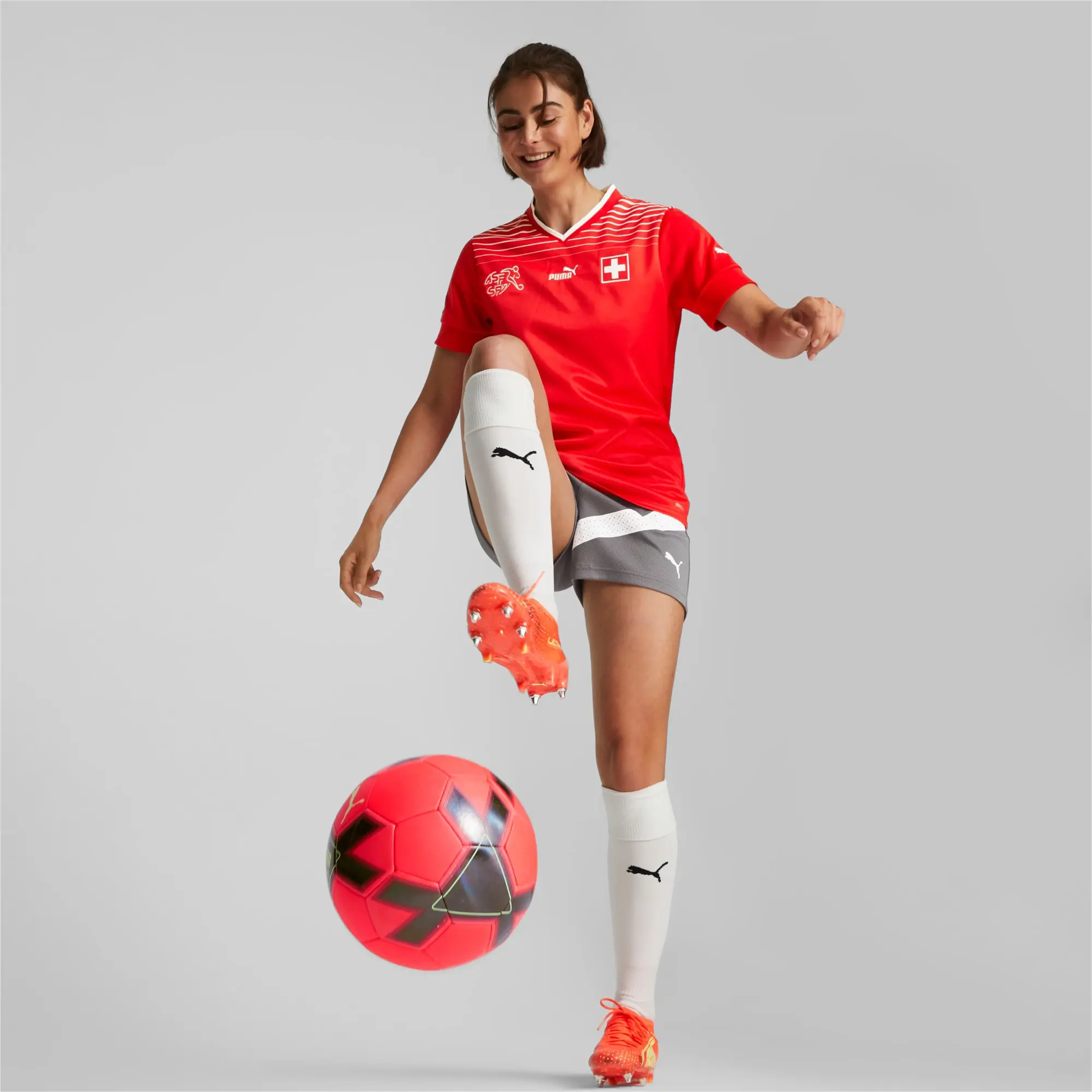 PUMA Switzerland Home 22/23 Replica Jersey Women, Red/White