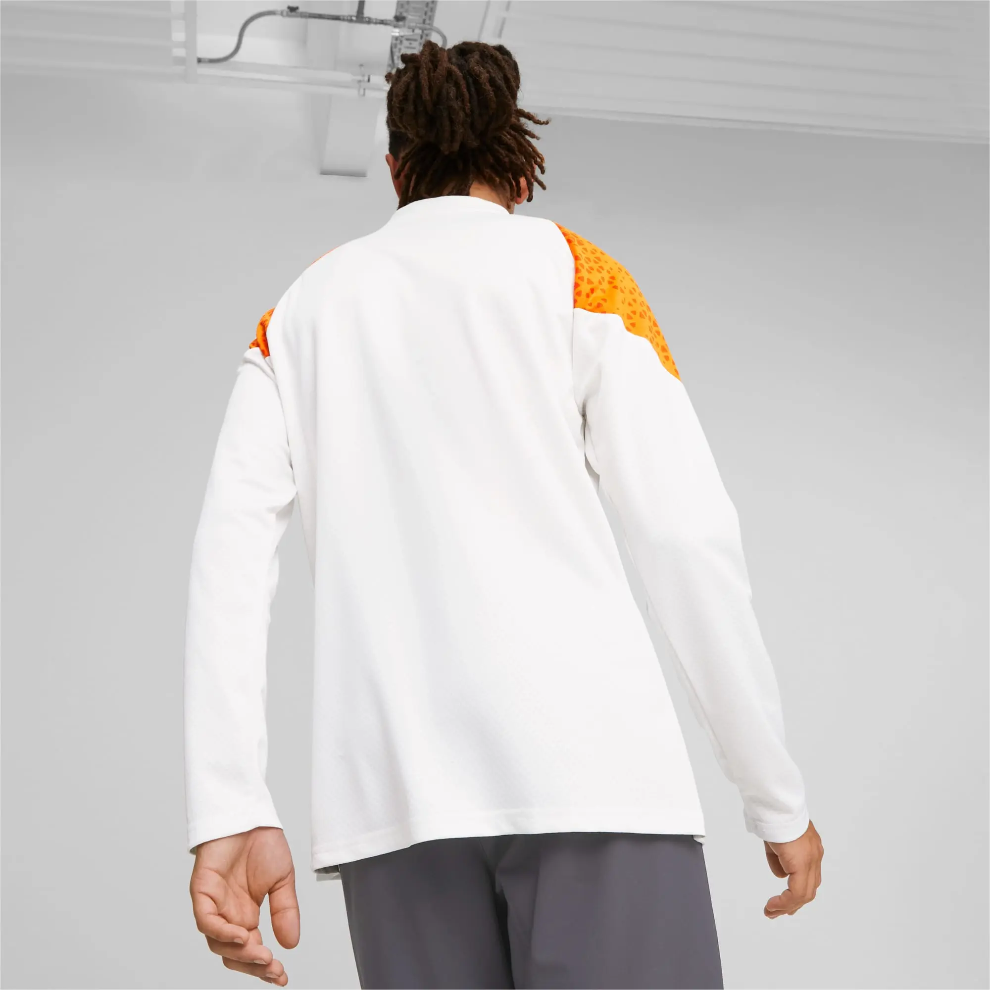 Man City Training Half Zip Top (Marble) 2023-2024 Men's White Size: Small Manchester City Made By: Puma