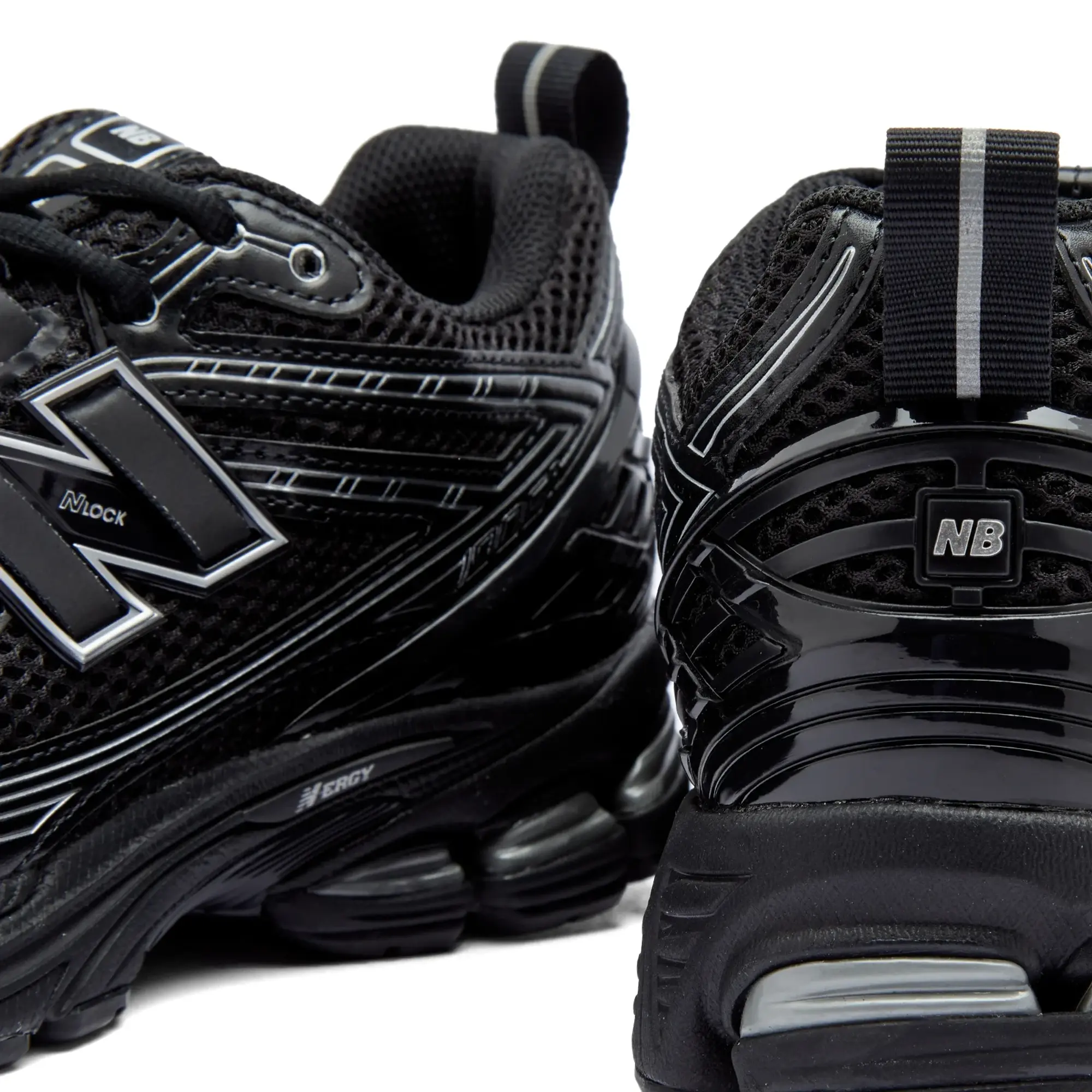 New Balance 1906r - Black