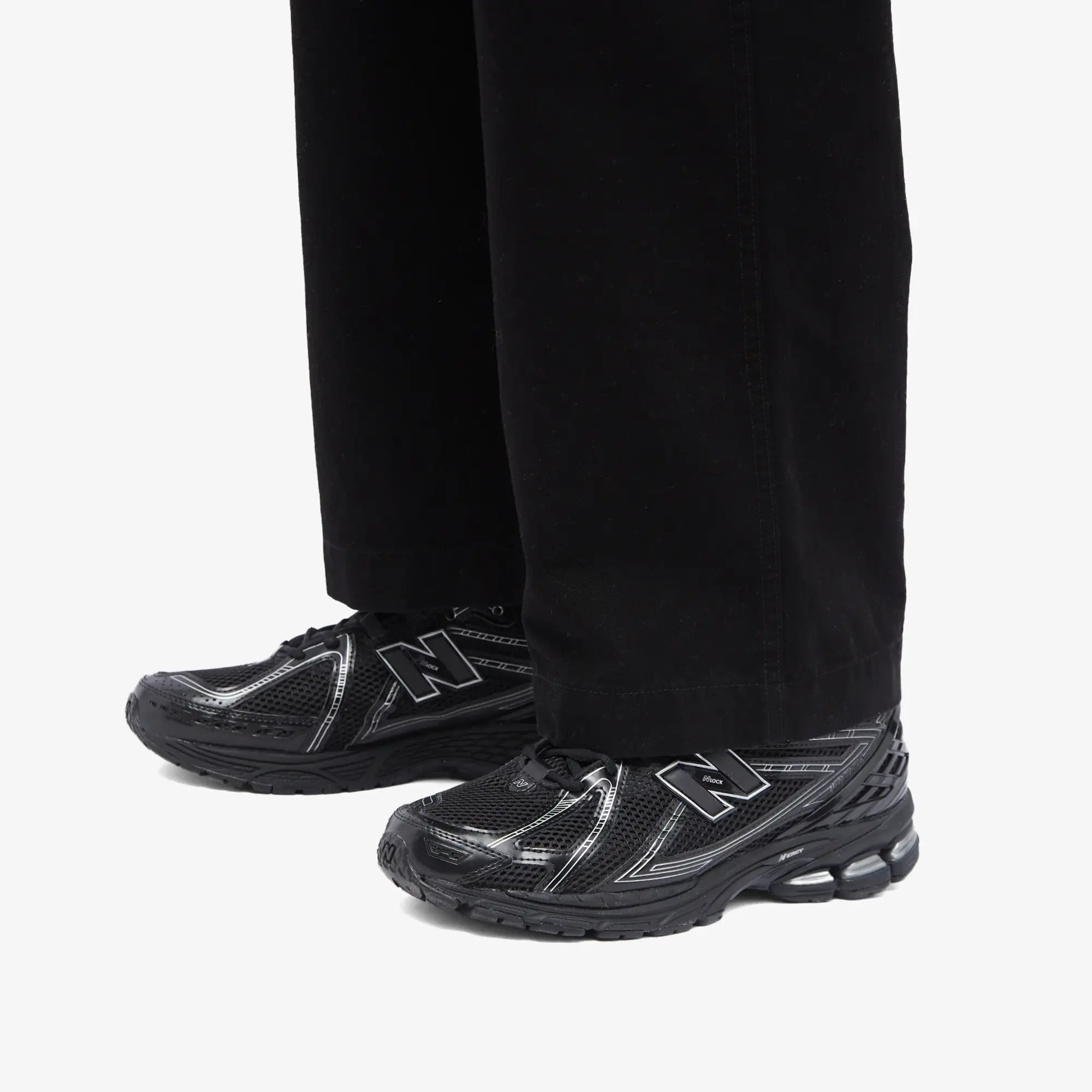 New Balance 1906r - Black