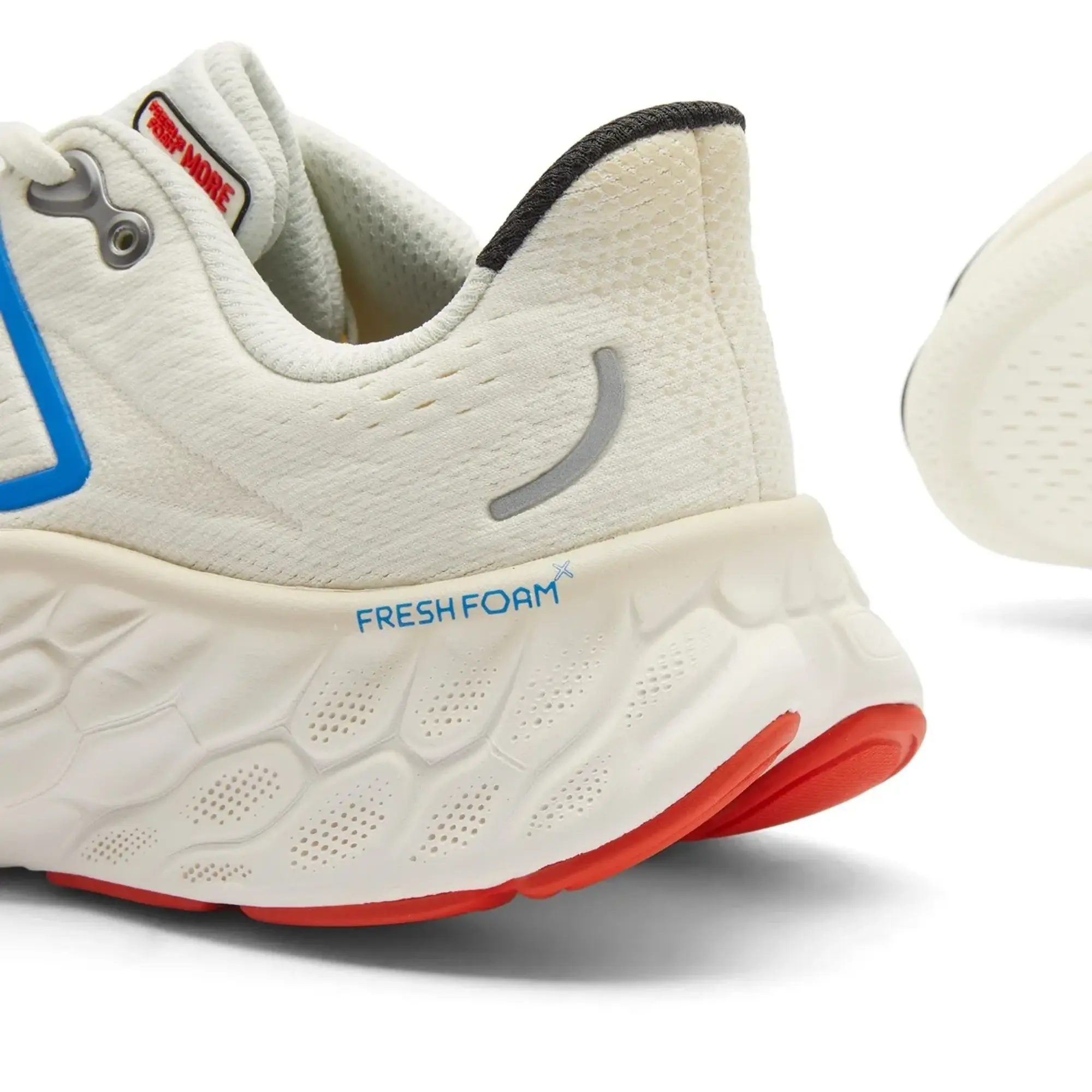 New Balance Fresh Foam x More v4 Sneakers Sea Salt (108)