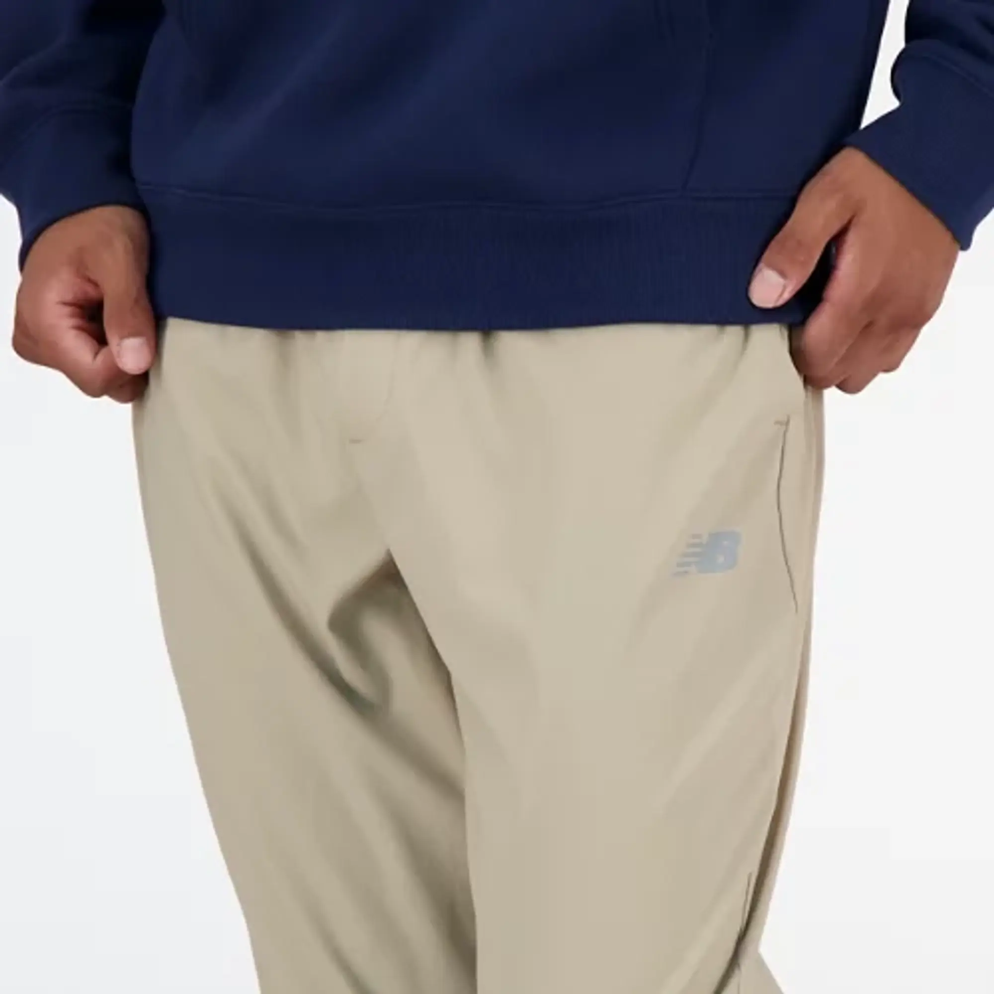 New Balance Men's AC Tapered Pant 29 in Beige Polywoven