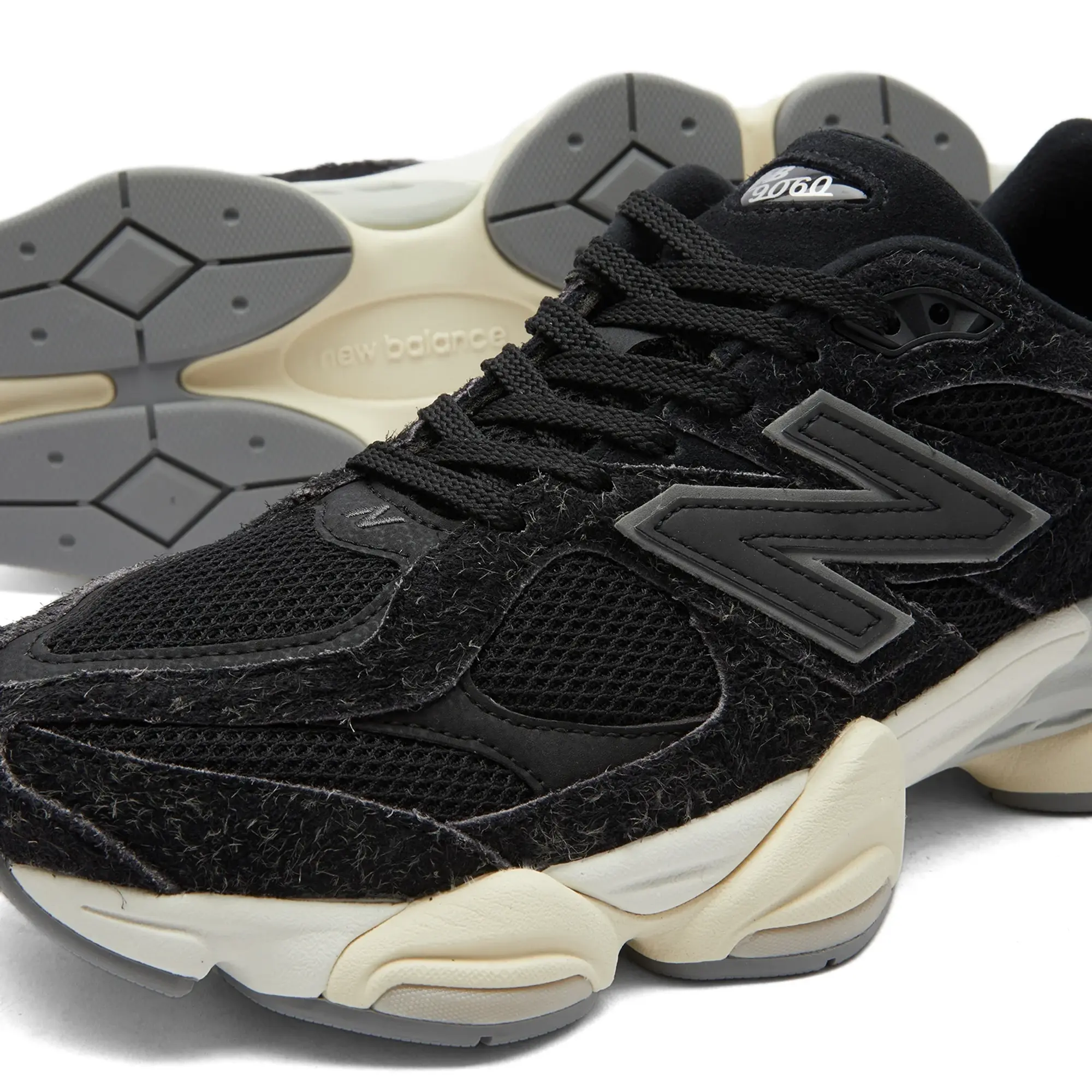 New Balance Unisex 9060 in Black/White/Grey Leather