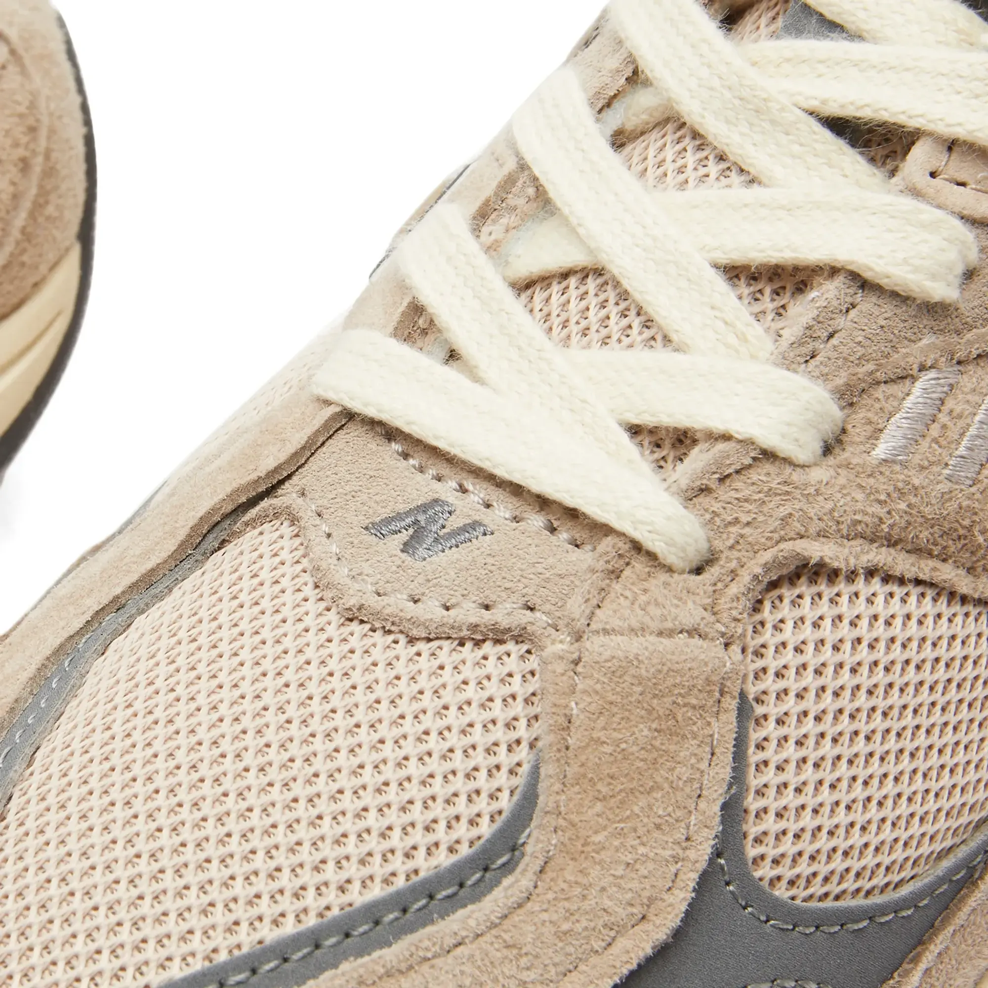 New Balance 9060 Trainers In Beige And Navy-Neutral